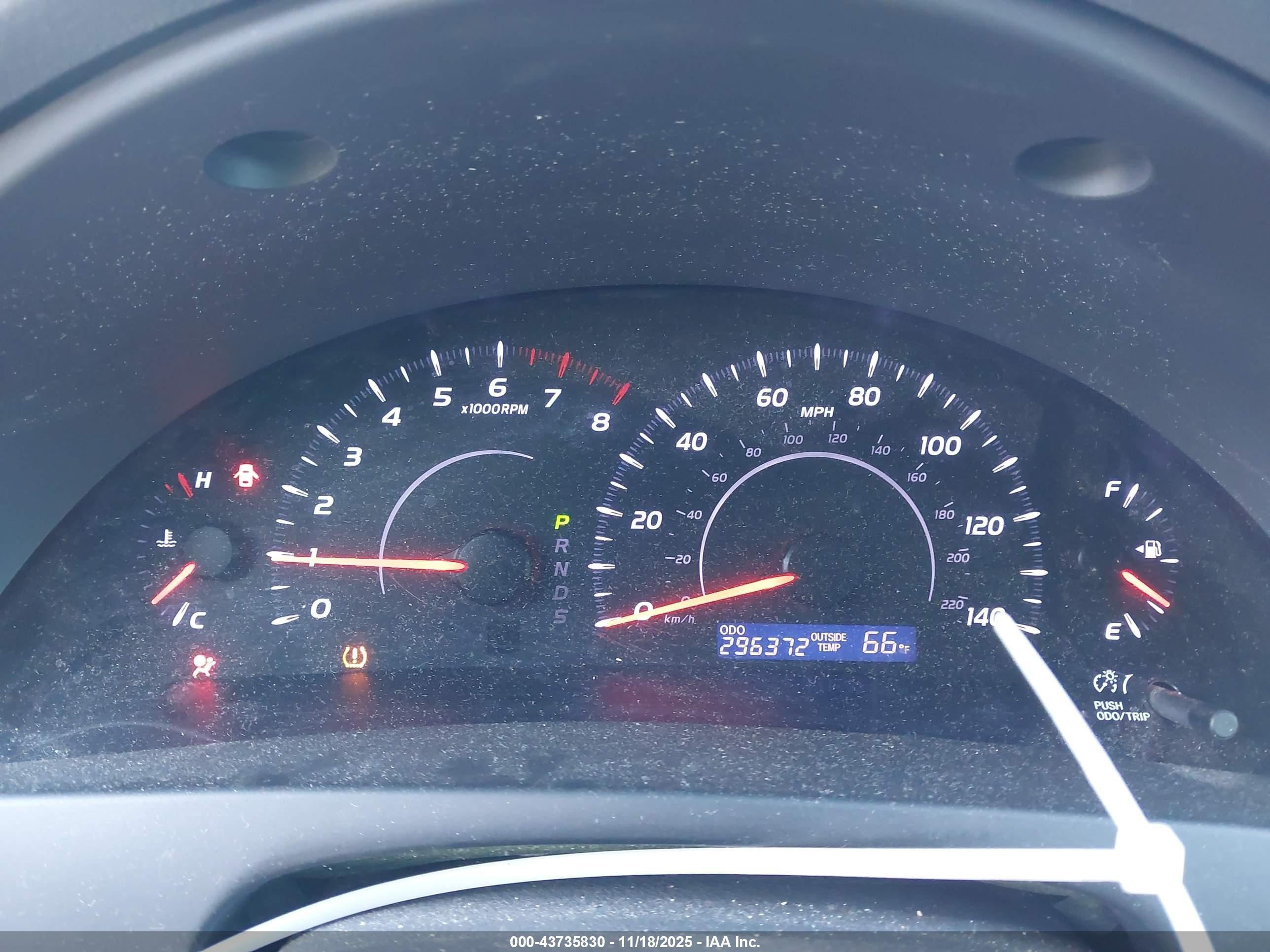 2011 Toyota Camry   Silver vin: 4T1BF3EK6BU678360