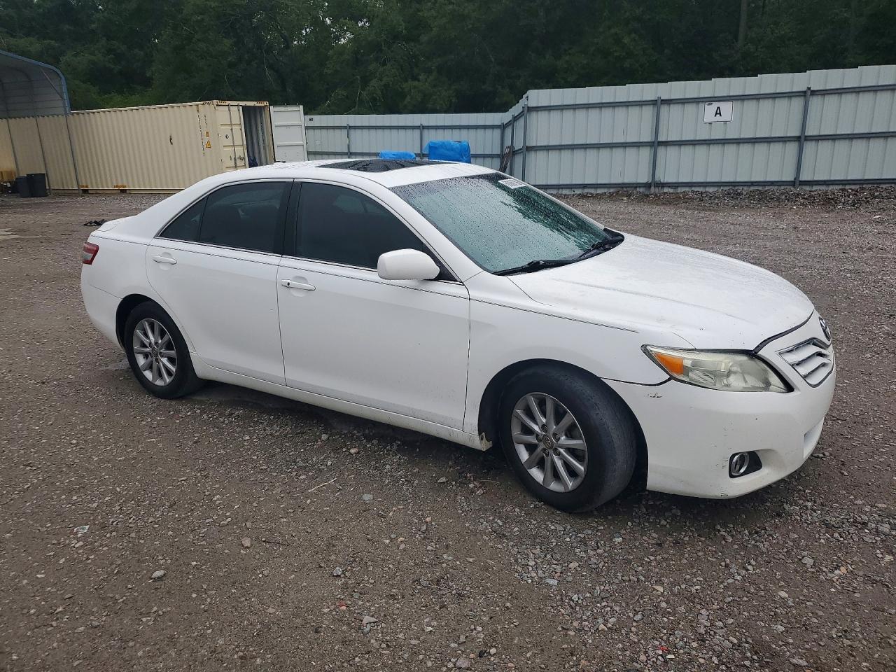 2011 Toyota Camry Xle White vin: 4T1BF3EK6BU700745