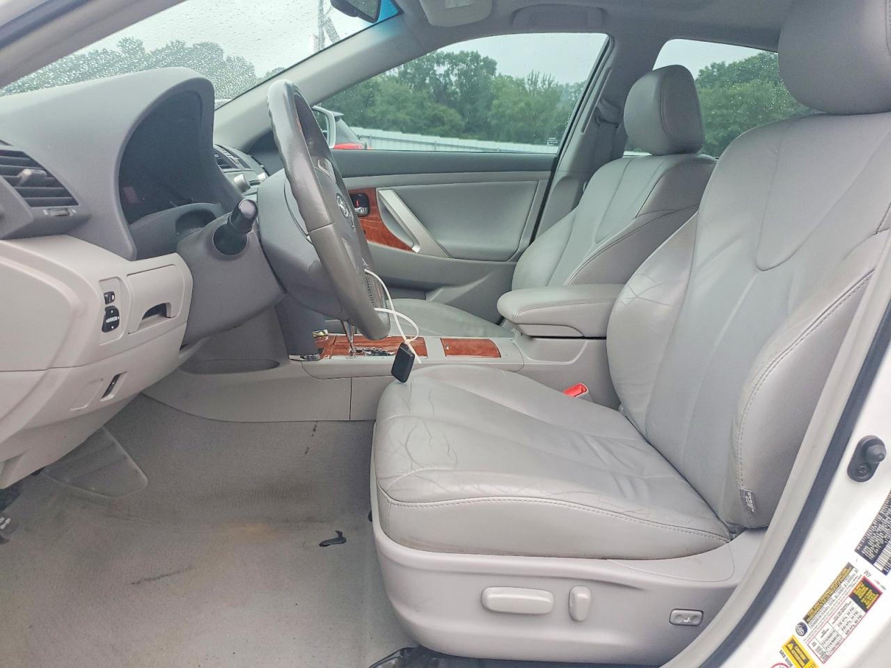 2011 Toyota Camry Xle White vin: 4T1BF3EK6BU700745