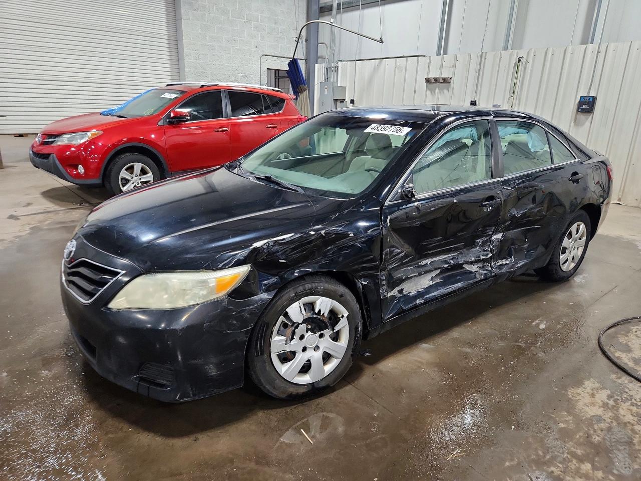 2011 Toyota Camry Le Серый vin: 4T1BF3EK6BU702835