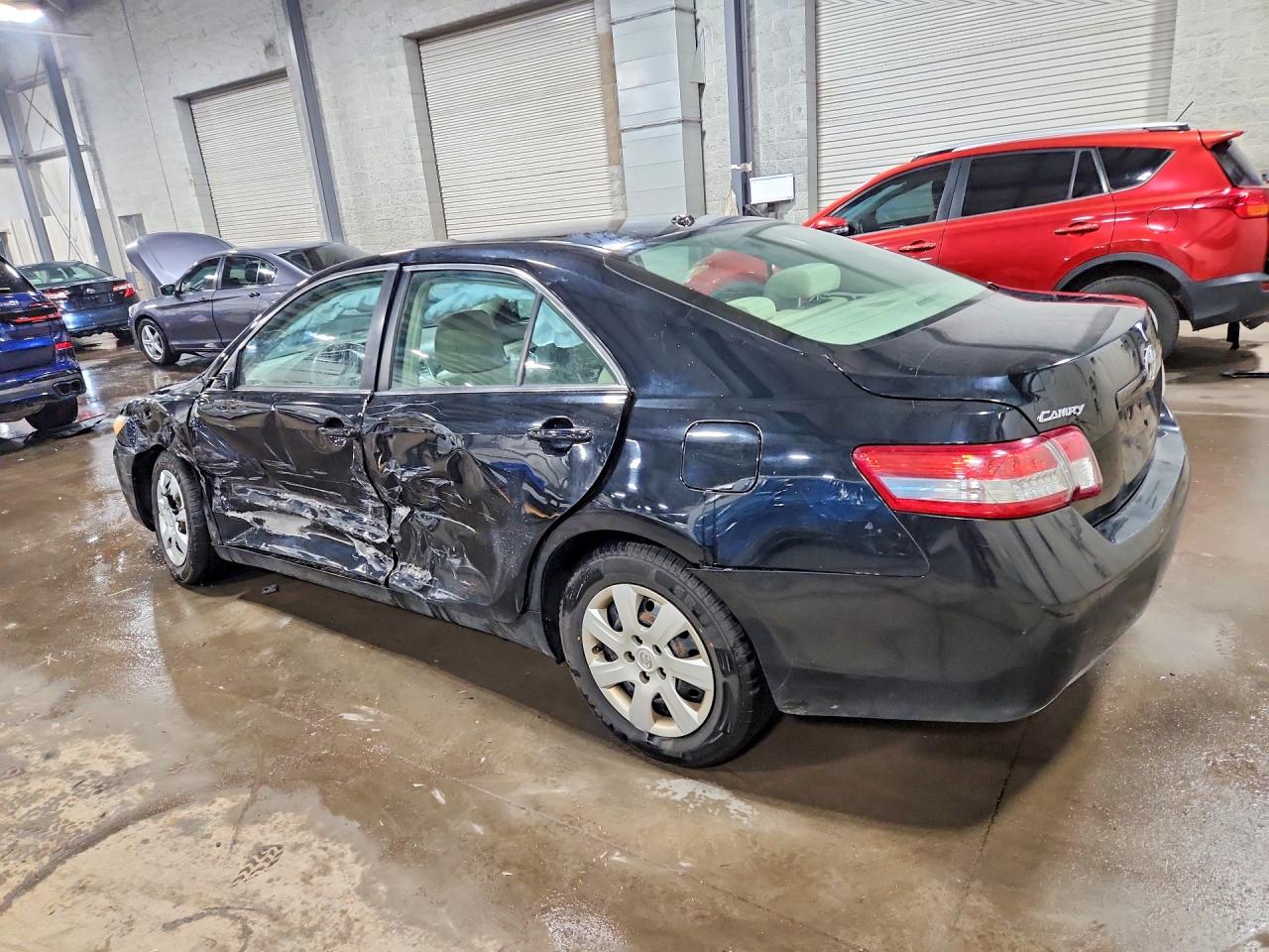 2011 Toyota Camry Le Серый vin: 4T1BF3EK6BU702835