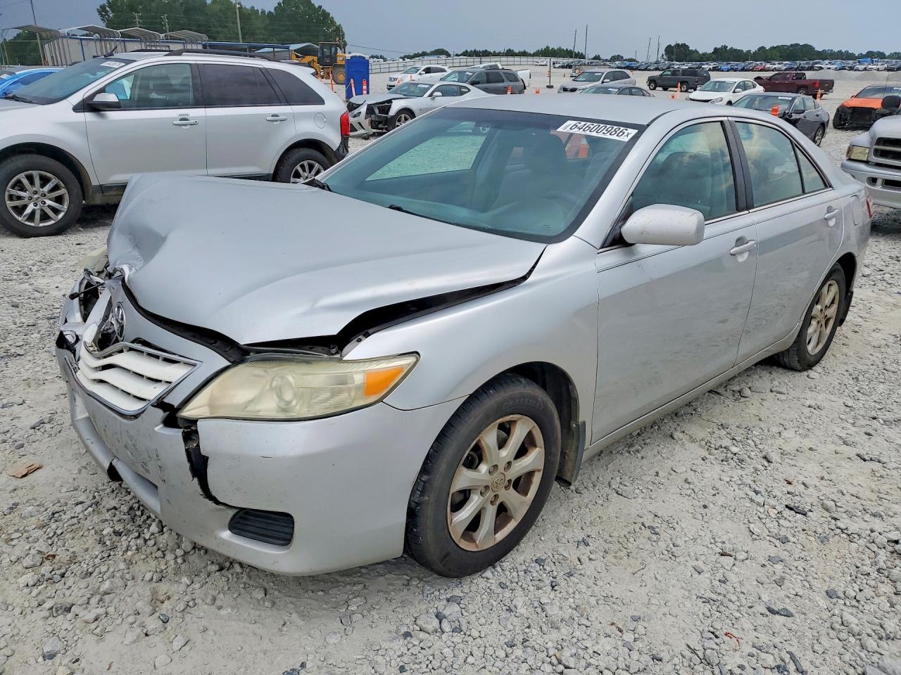 2011 Toyota Camry Le Silver vin: 4T1BF3EK6BU710207