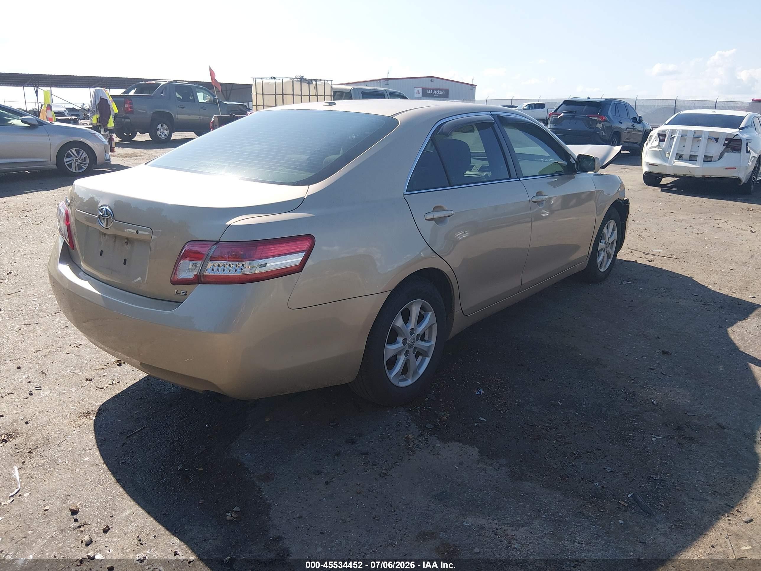 2011 Toyota Camry Le Beige vin: 4T1BF3EK6BU712913