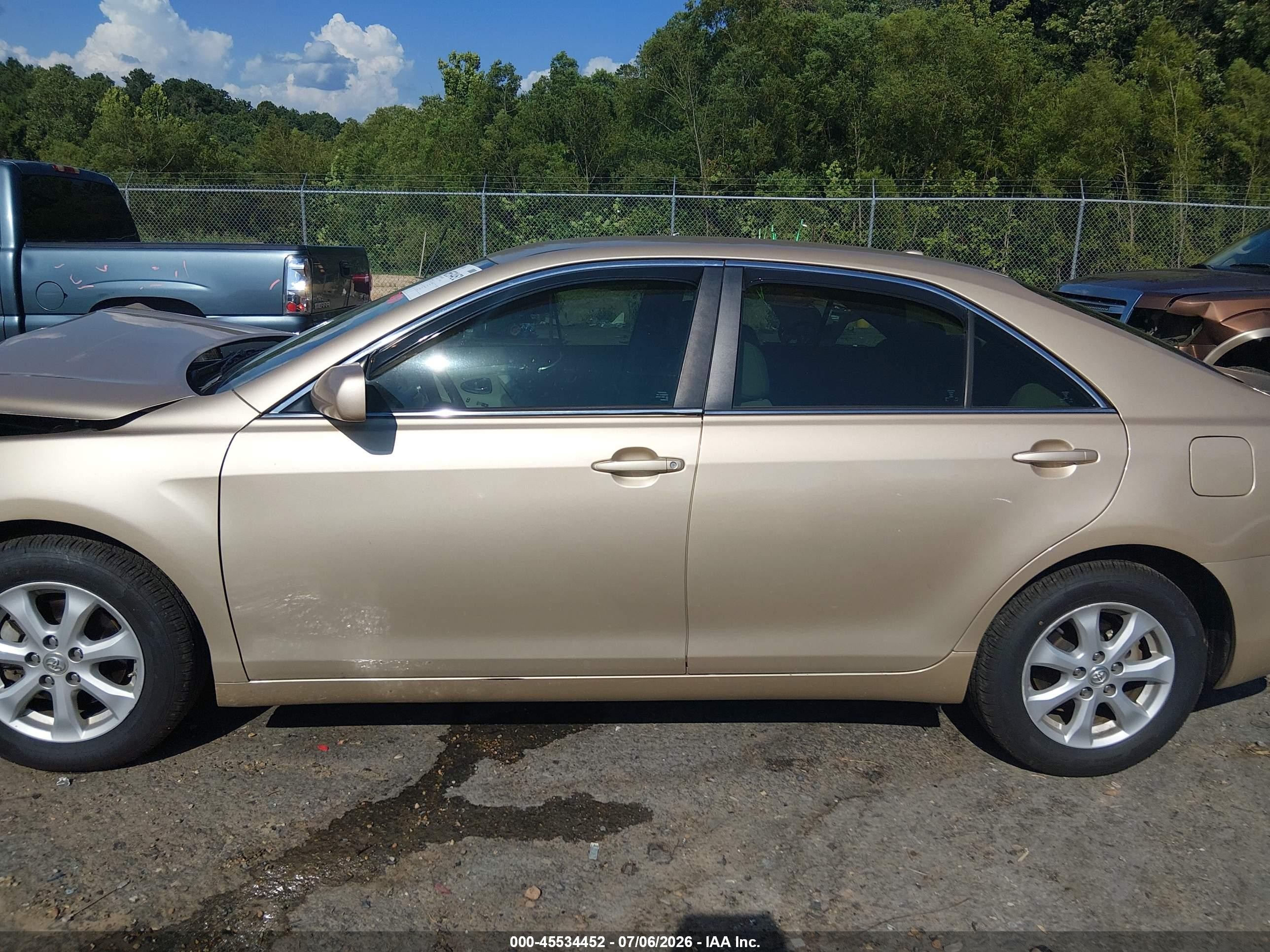 2011 Toyota Camry Le Beige vin: 4T1BF3EK6BU712913