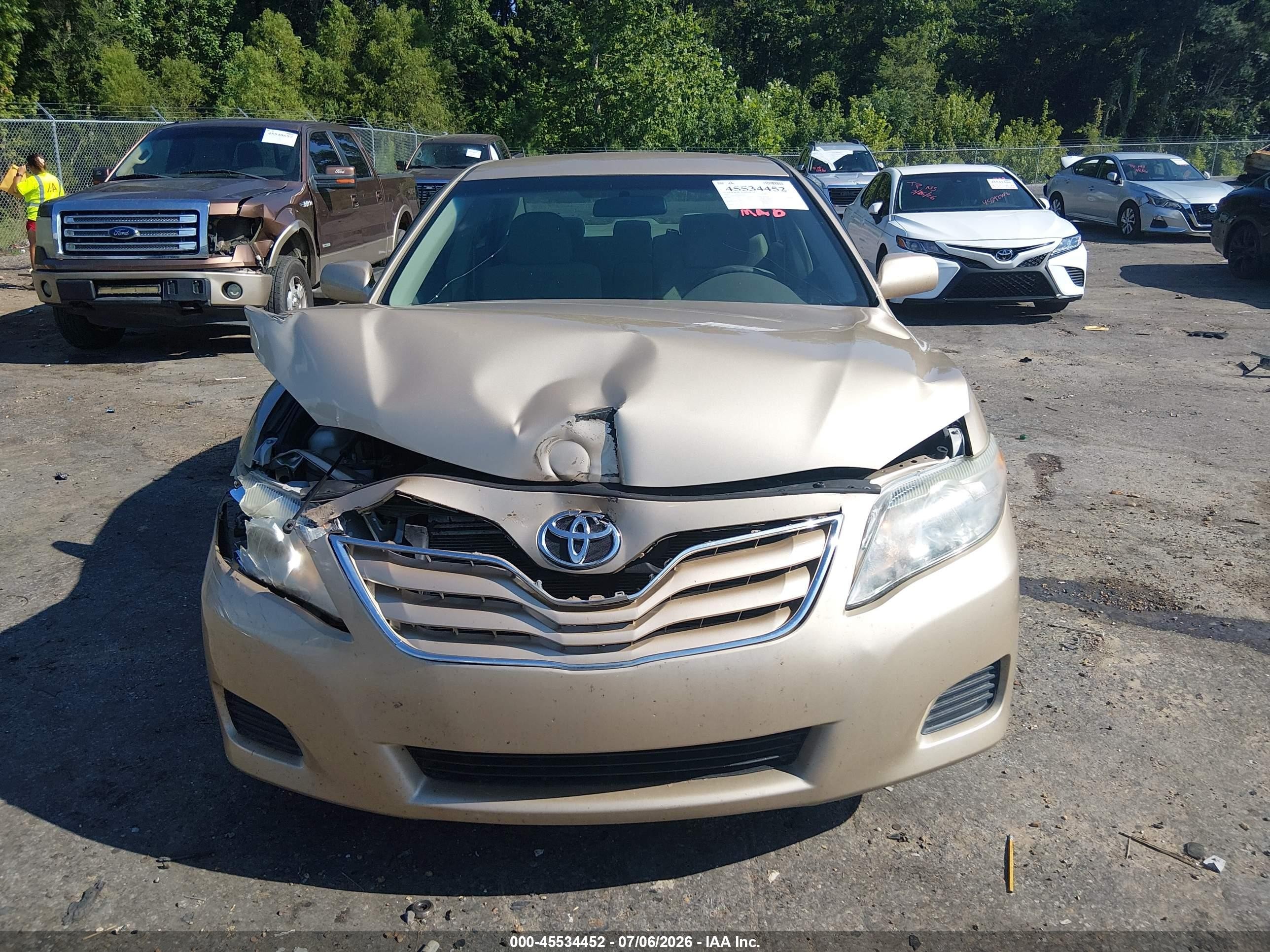2011 Toyota Camry Le Beige vin: 4T1BF3EK6BU712913