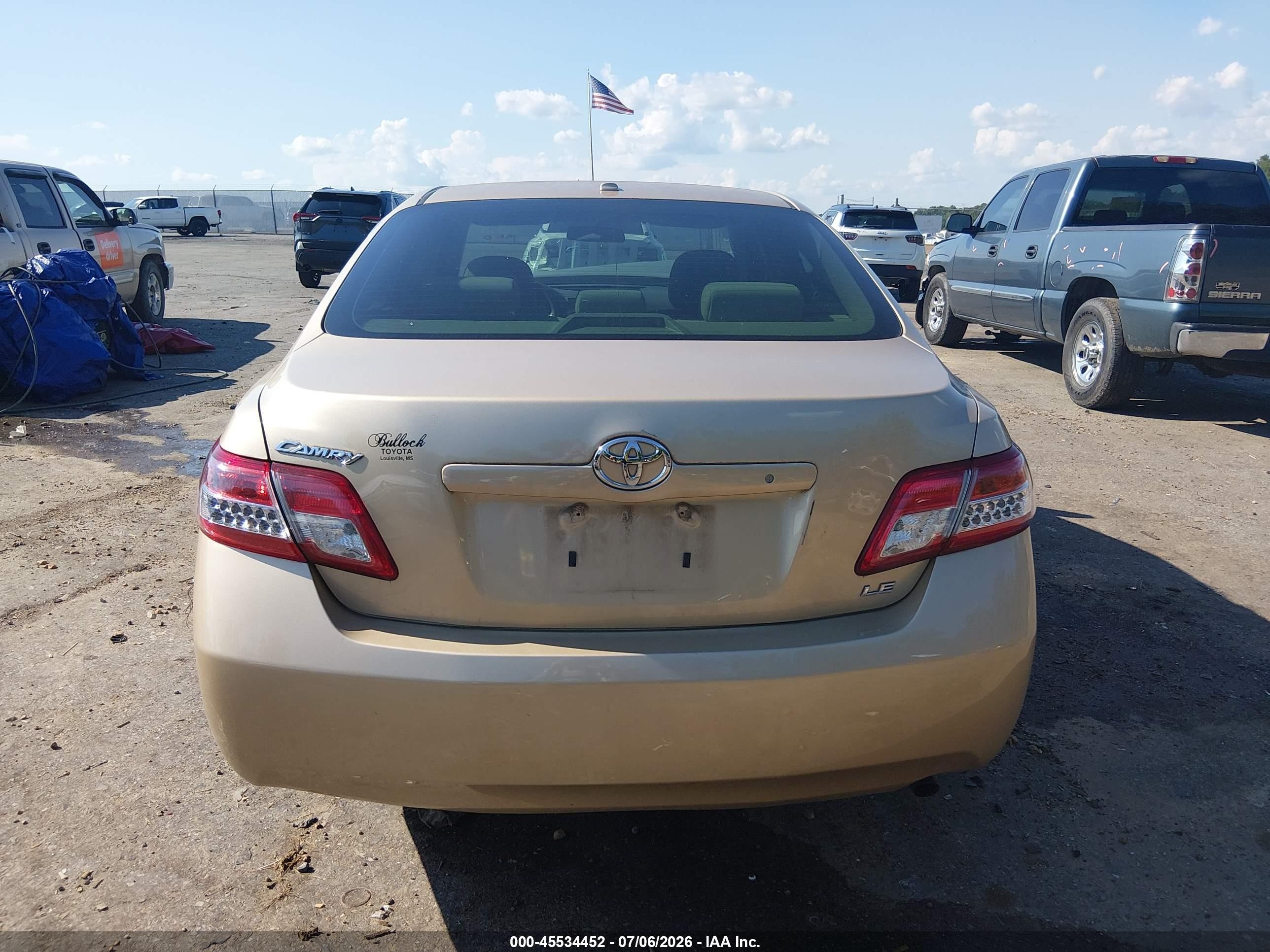 2011 Toyota Camry Le Beige vin: 4T1BF3EK6BU712913