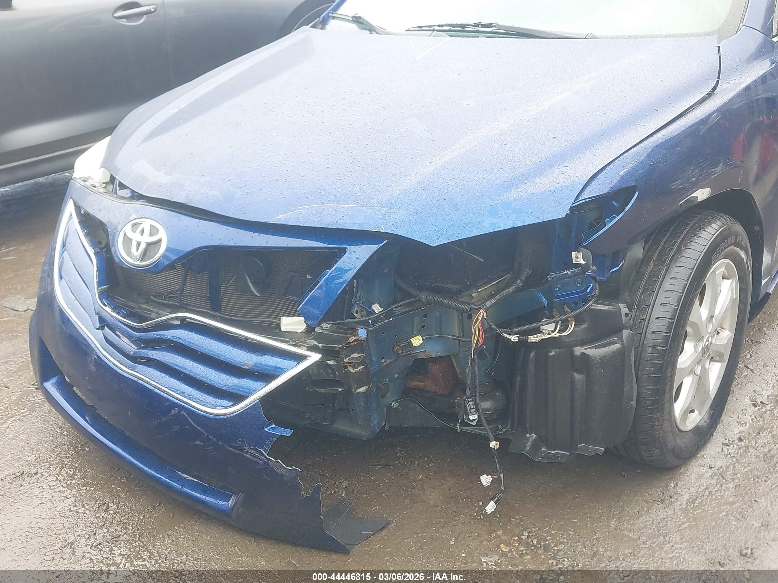 2011 Toyota Camry Le Blue vin: 4T1BF3EK6BU734619