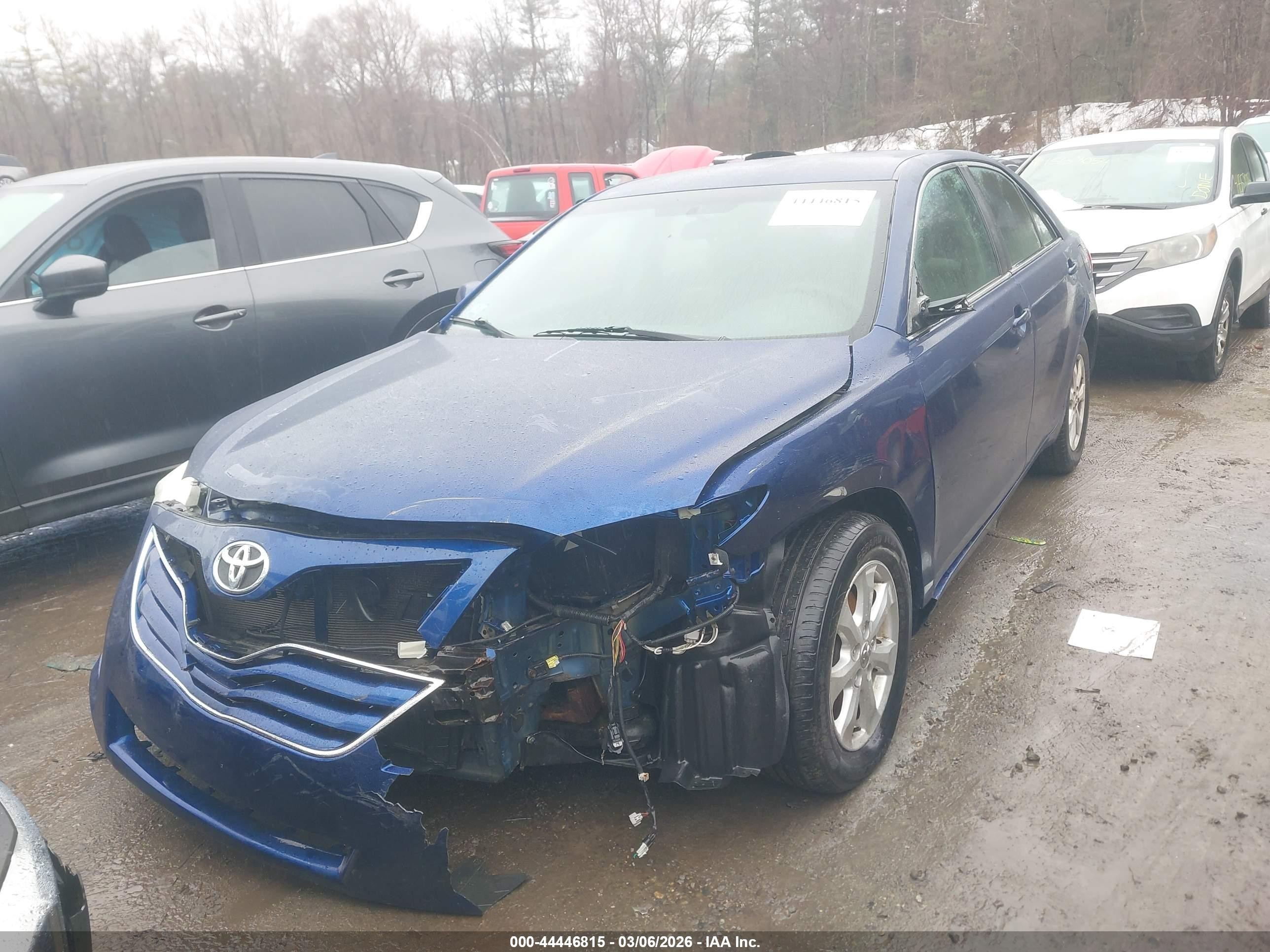 2011 Toyota Camry Le Blue vin: 4T1BF3EK6BU734619