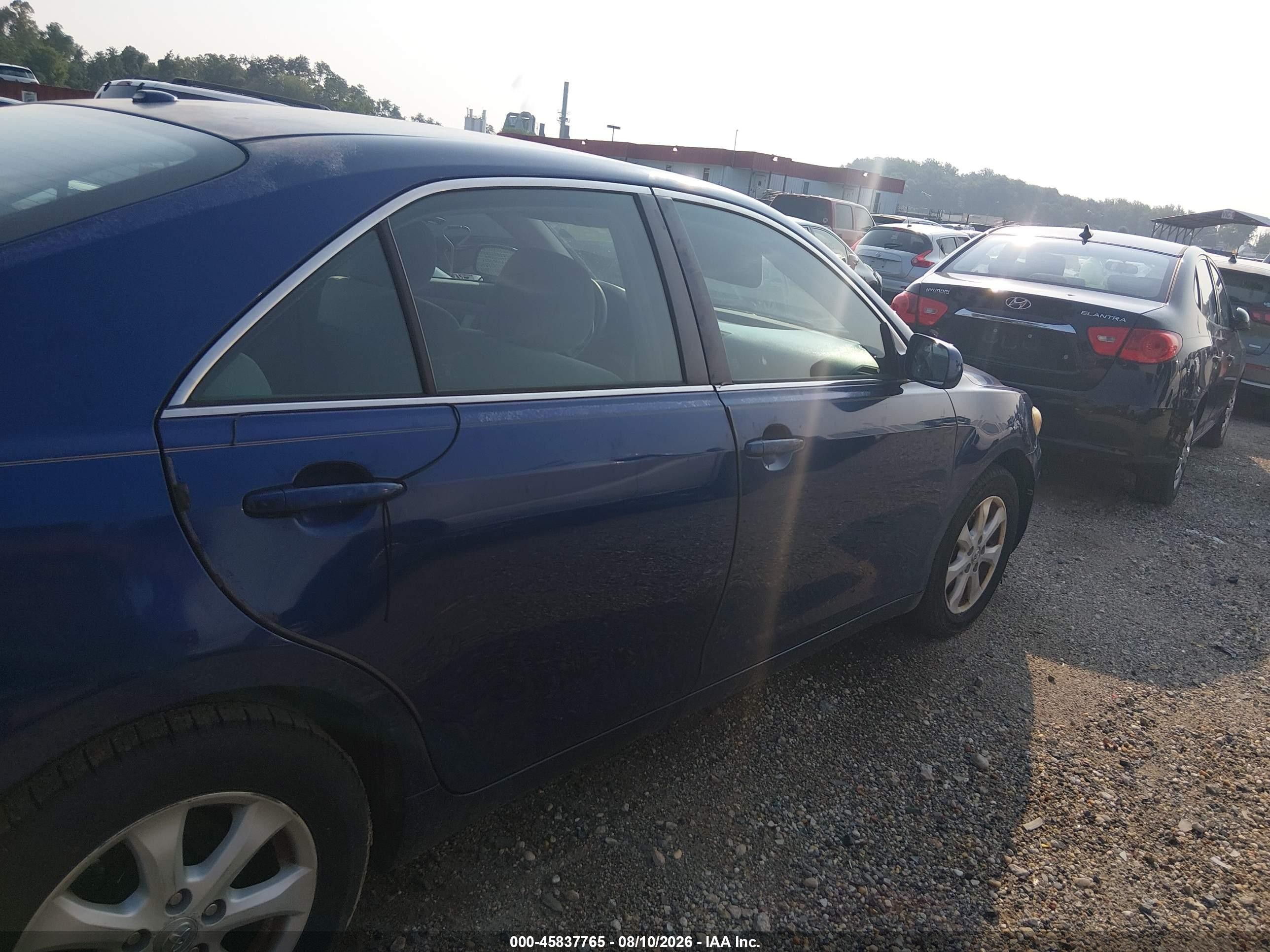 2011 Toyota Camry Le Blue vin: 4T1BF3EK6BU735057