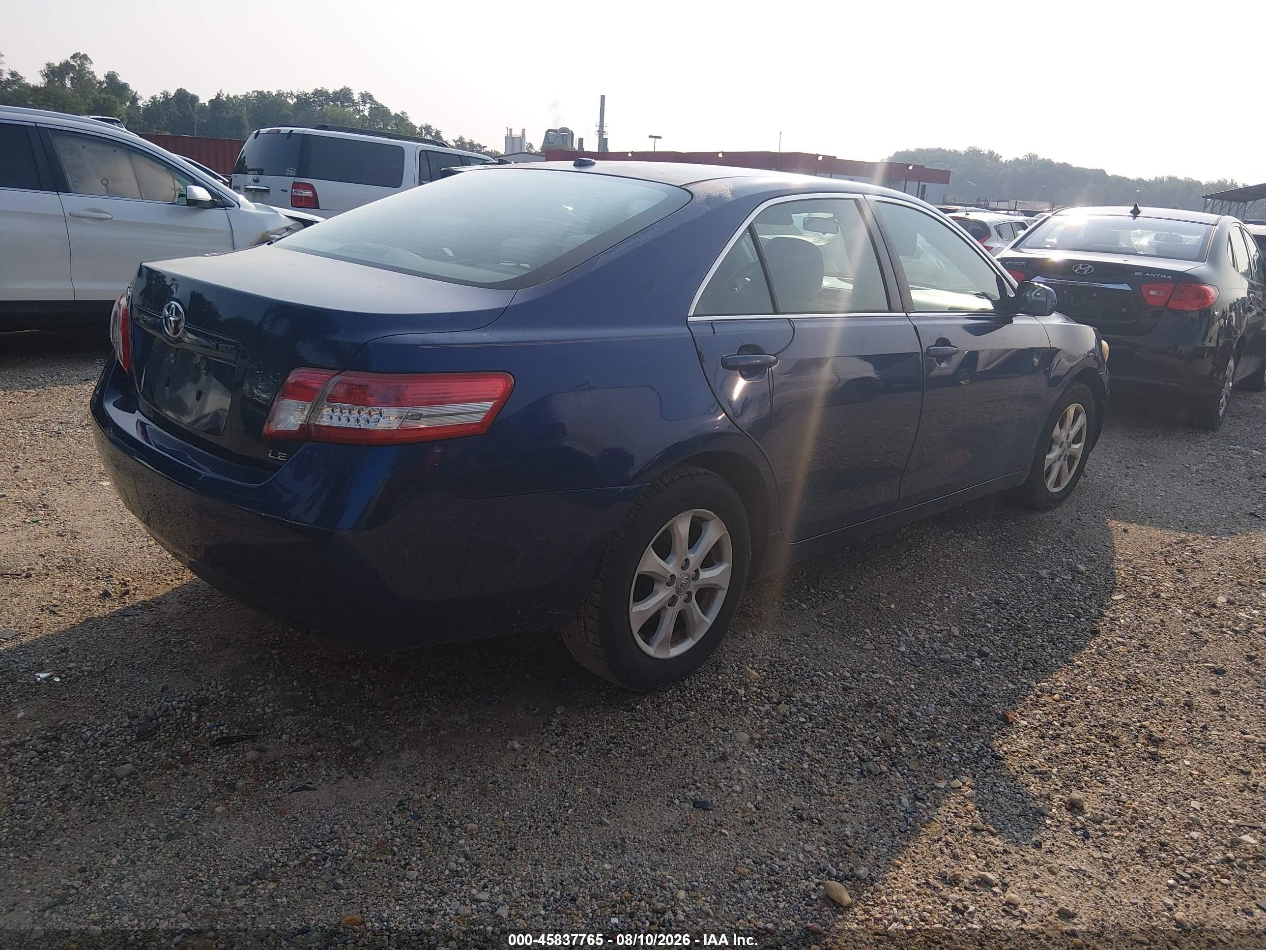 2011 Toyota Camry Le Blue vin: 4T1BF3EK6BU735057