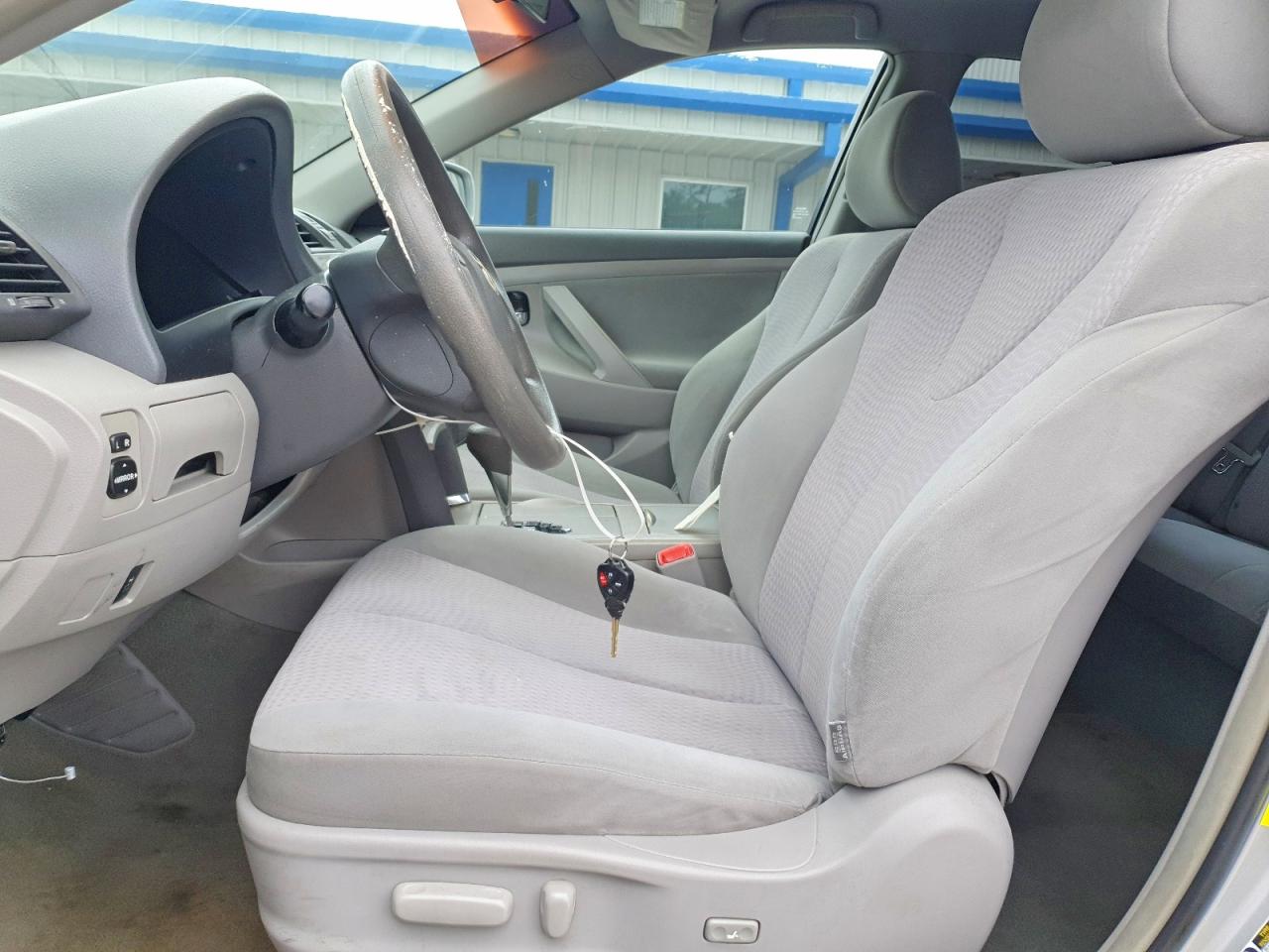 2011 Toyota Camry Le Silver vin: 4T1BF3EK6BU737634