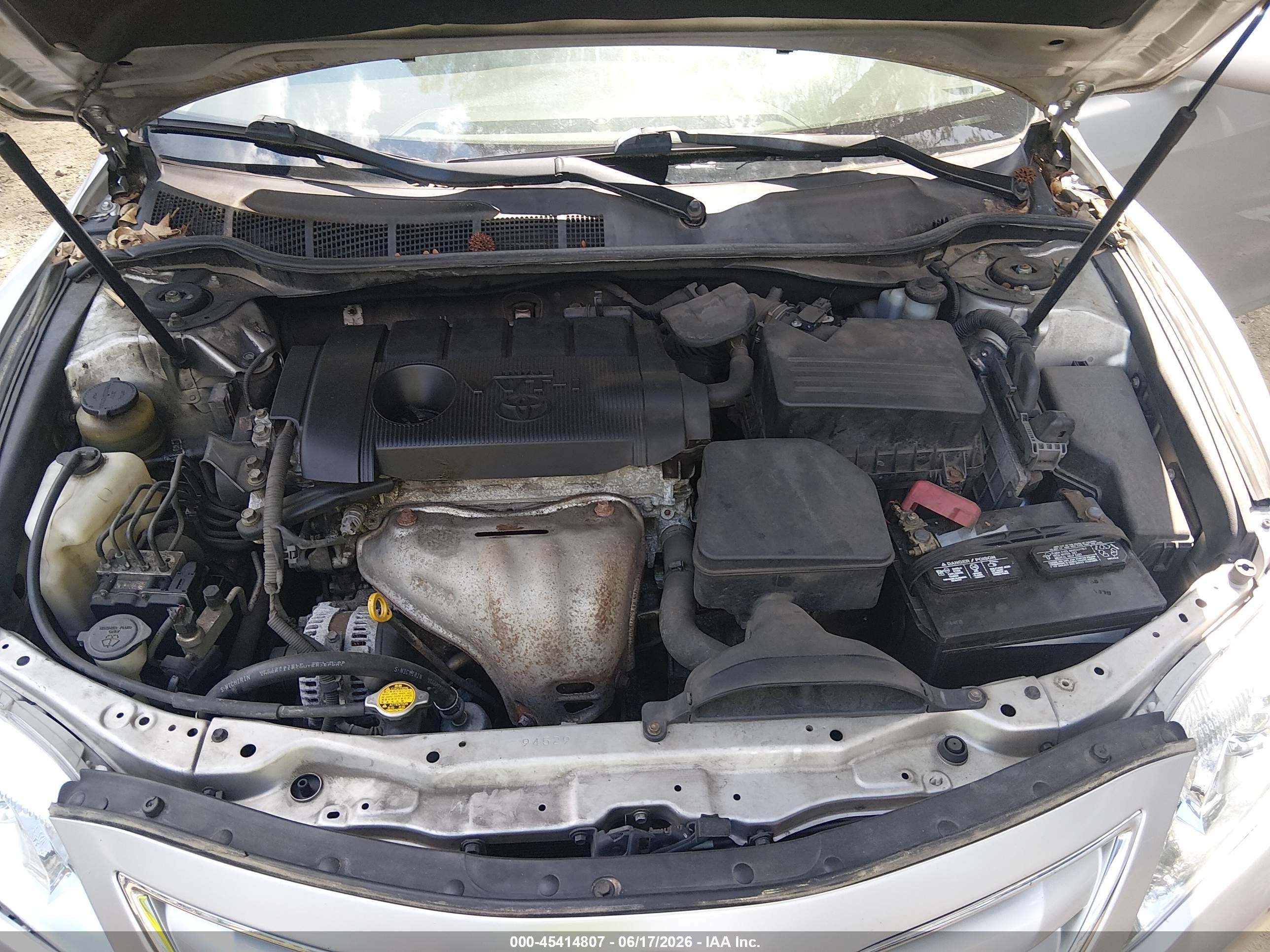 2011 Toyota Camry Le Gray vin: 4T1BF3EK6BU739769