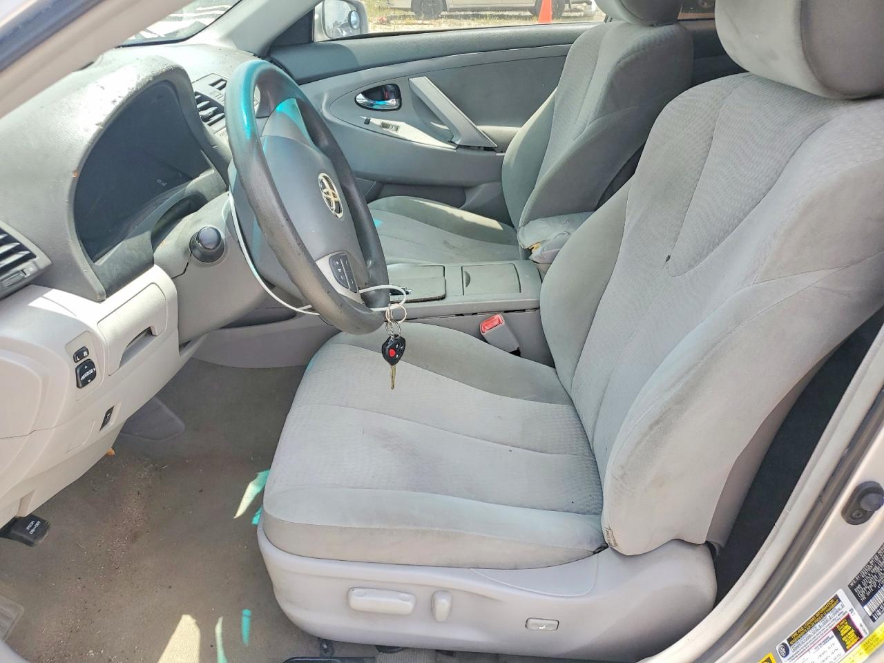 2011 Toyota Camry Le Silver vin: 4T1BF3EK6BU754689