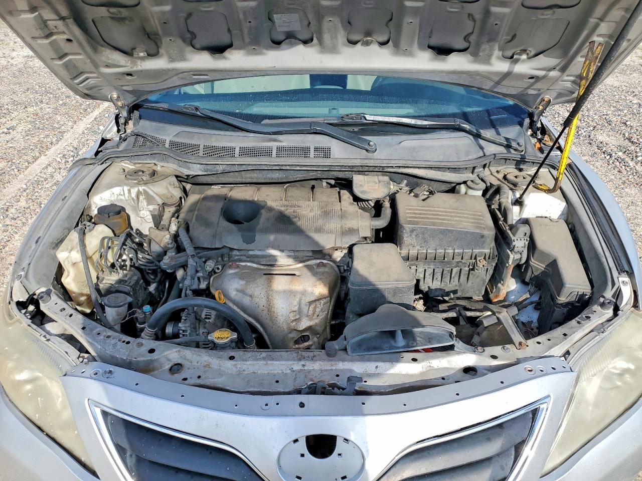 2011 Toyota Camry Le Silver vin: 4T1BF3EK6BU754689