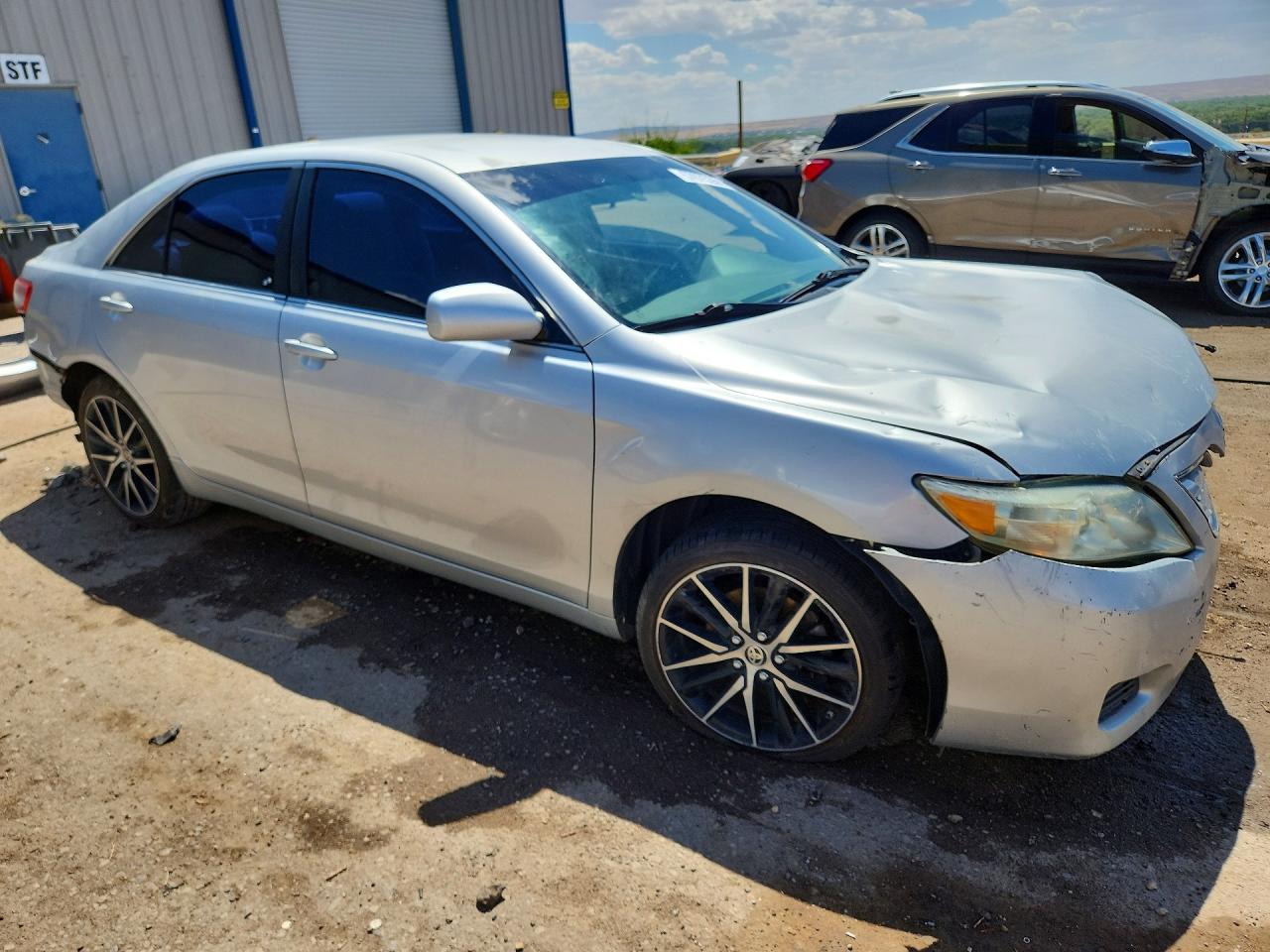 2011 Toyota Camry Le Silver vin: 4T1BF3EK6BU757706