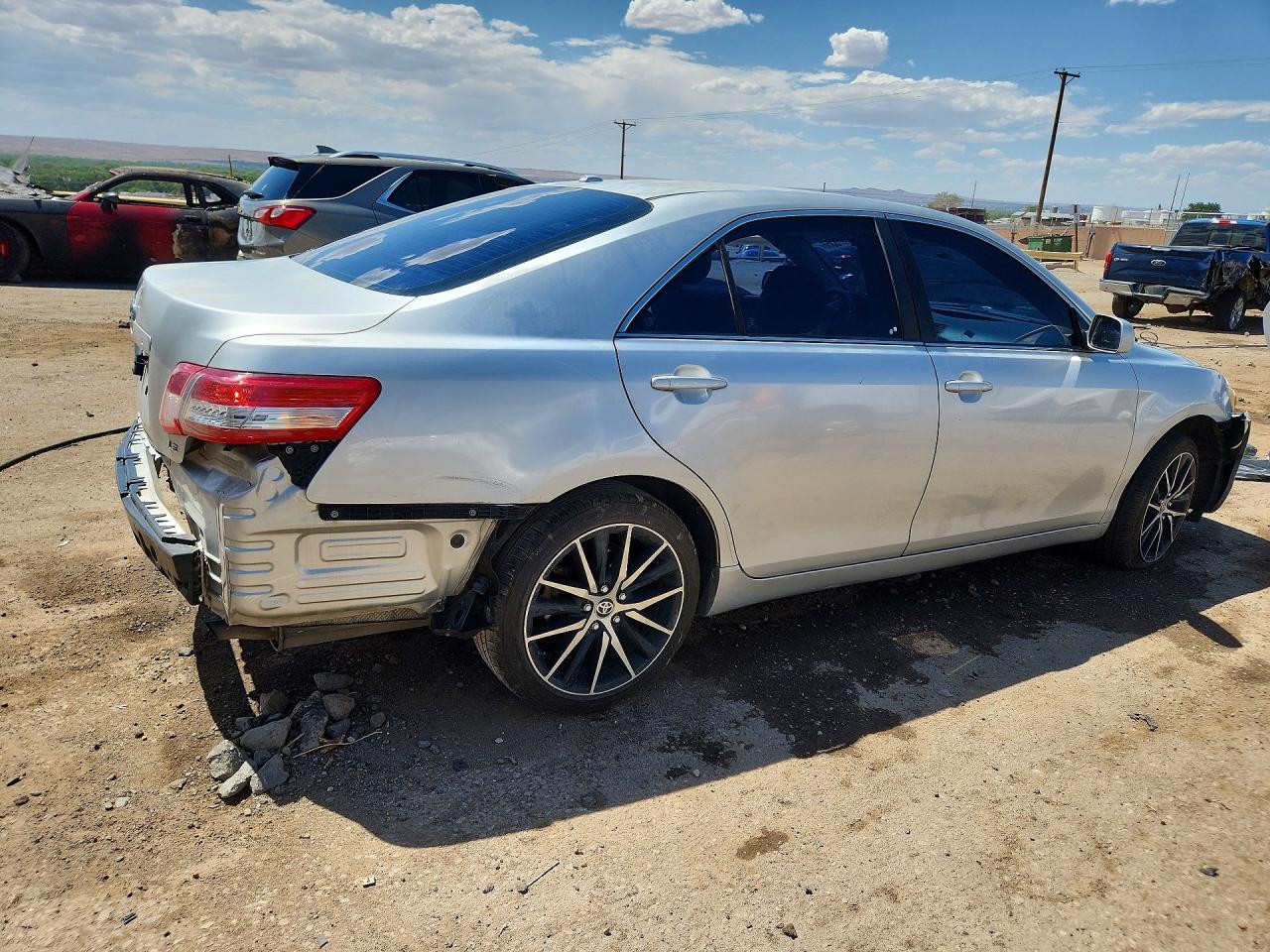 2011 Toyota Camry Le Silver vin: 4T1BF3EK6BU757706