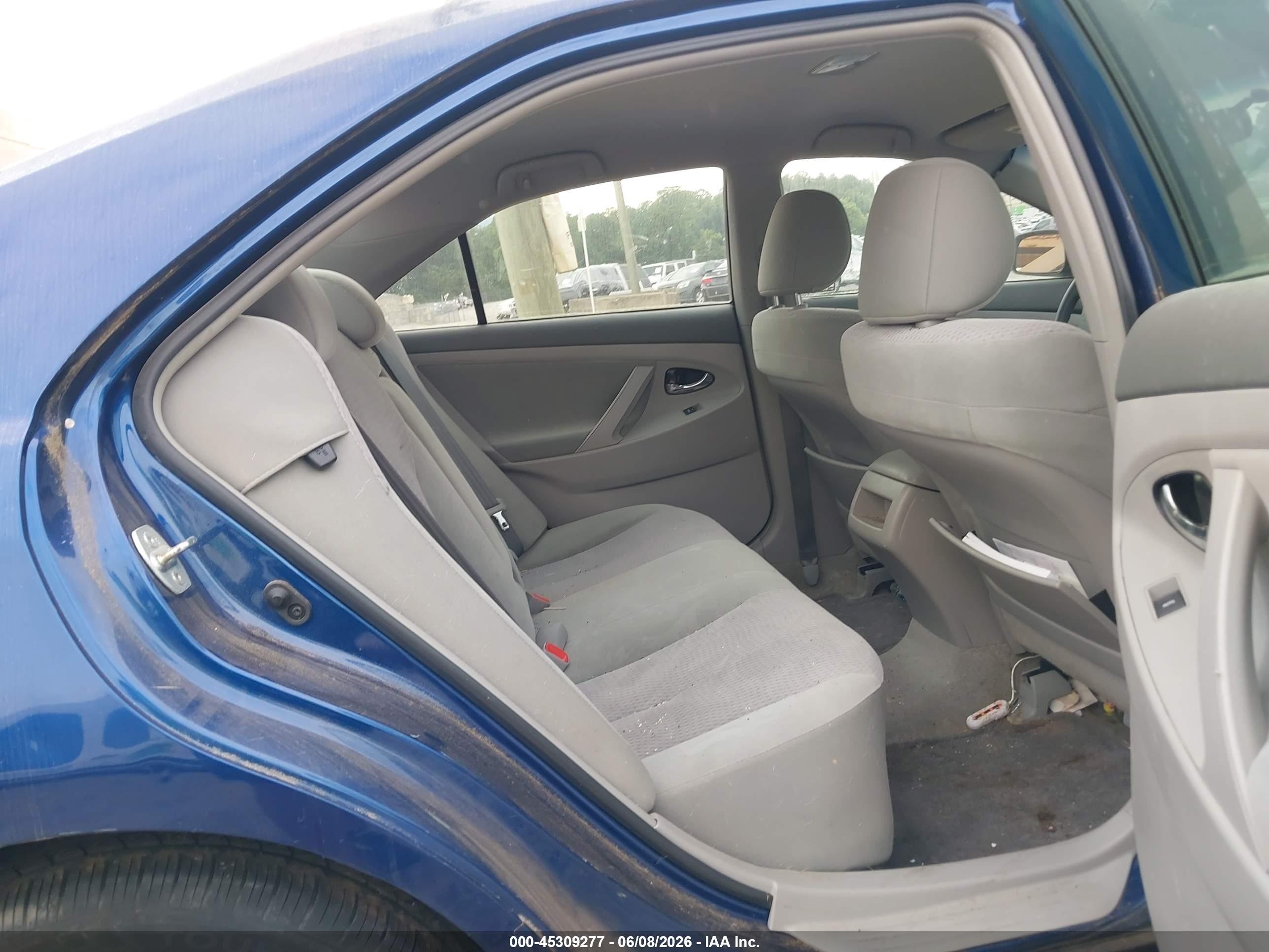 2011 Toyota Camry Le Blue vin: 4T1BF3EK6BU761819