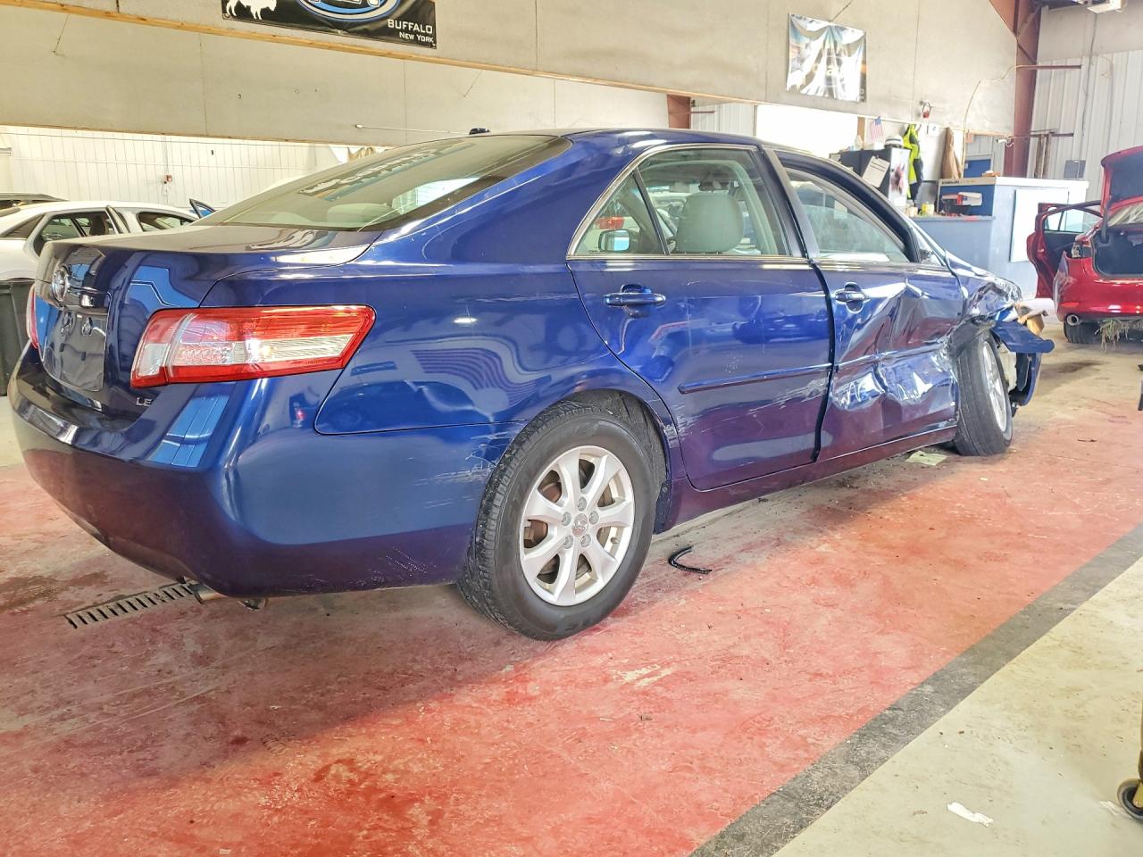 2011 Toyota Camry Le Blue vin: 4T1BF3EK6BU766115