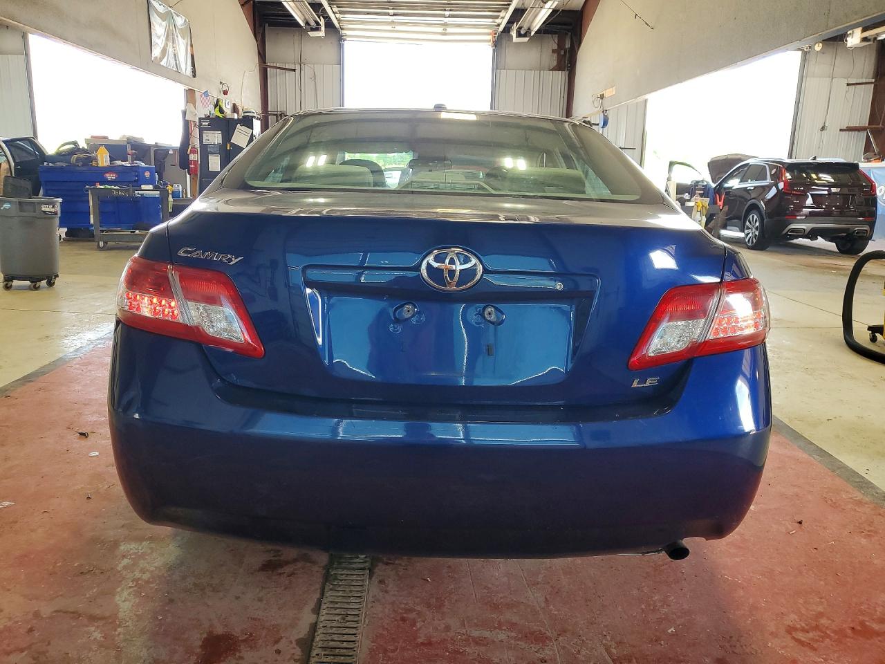 2011 Toyota Camry Le Blue vin: 4T1BF3EK6BU766115