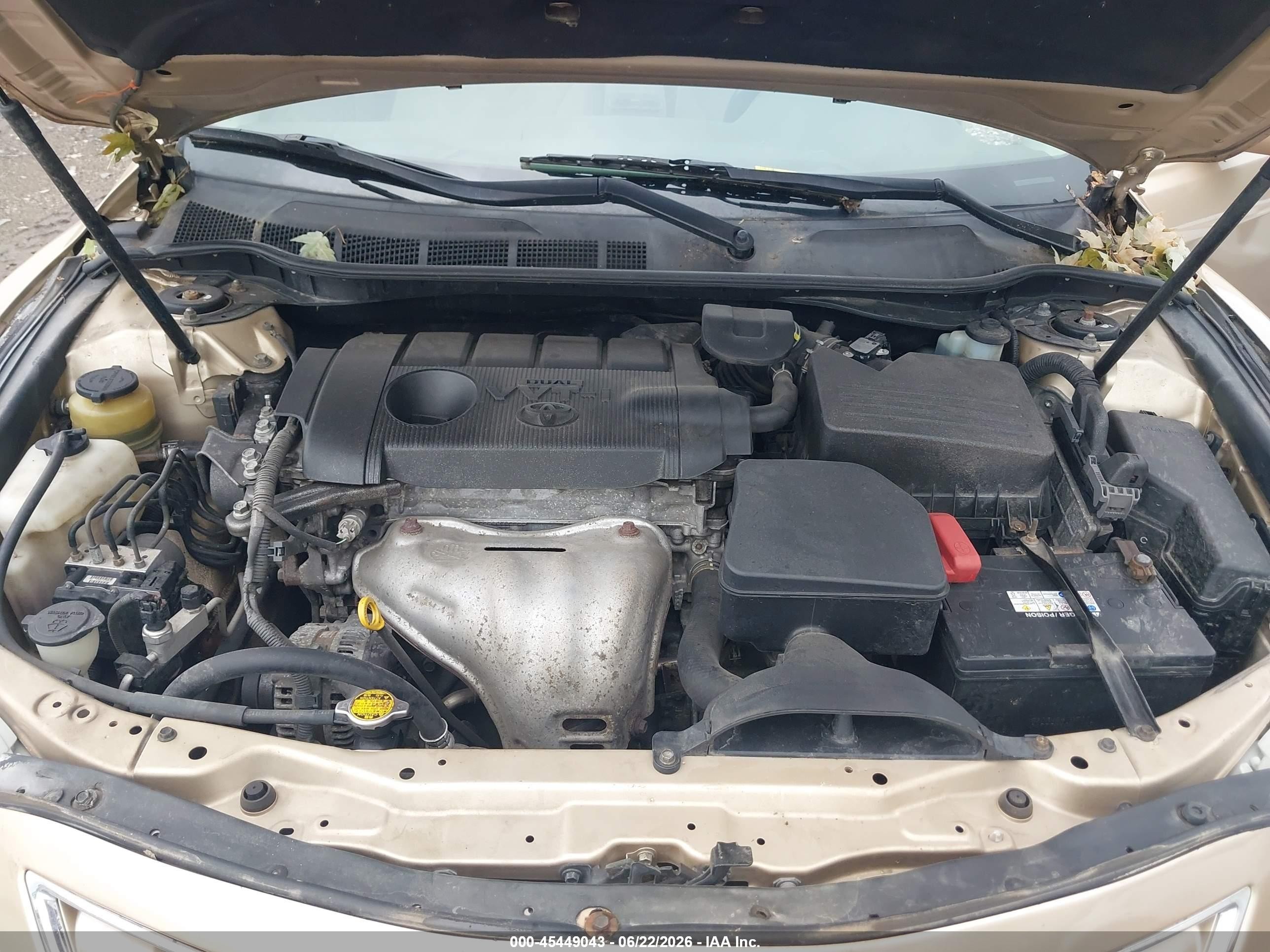 2011 Toyota Camry Le Gold vin: 4T1BF3EK6BU776739