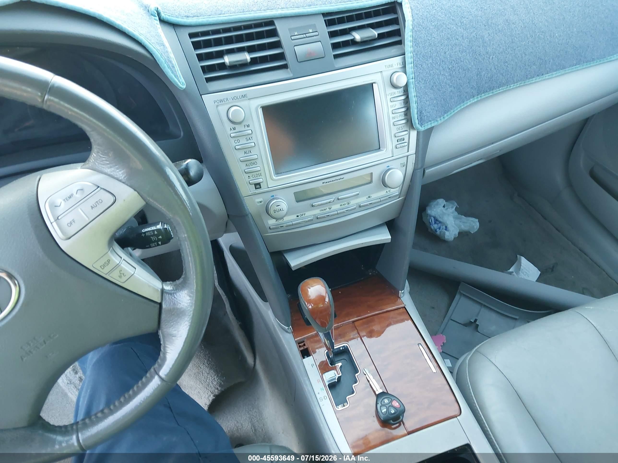 2010 Toyota Camry Xle Silver vin: 4T1BF3EK7AU009478