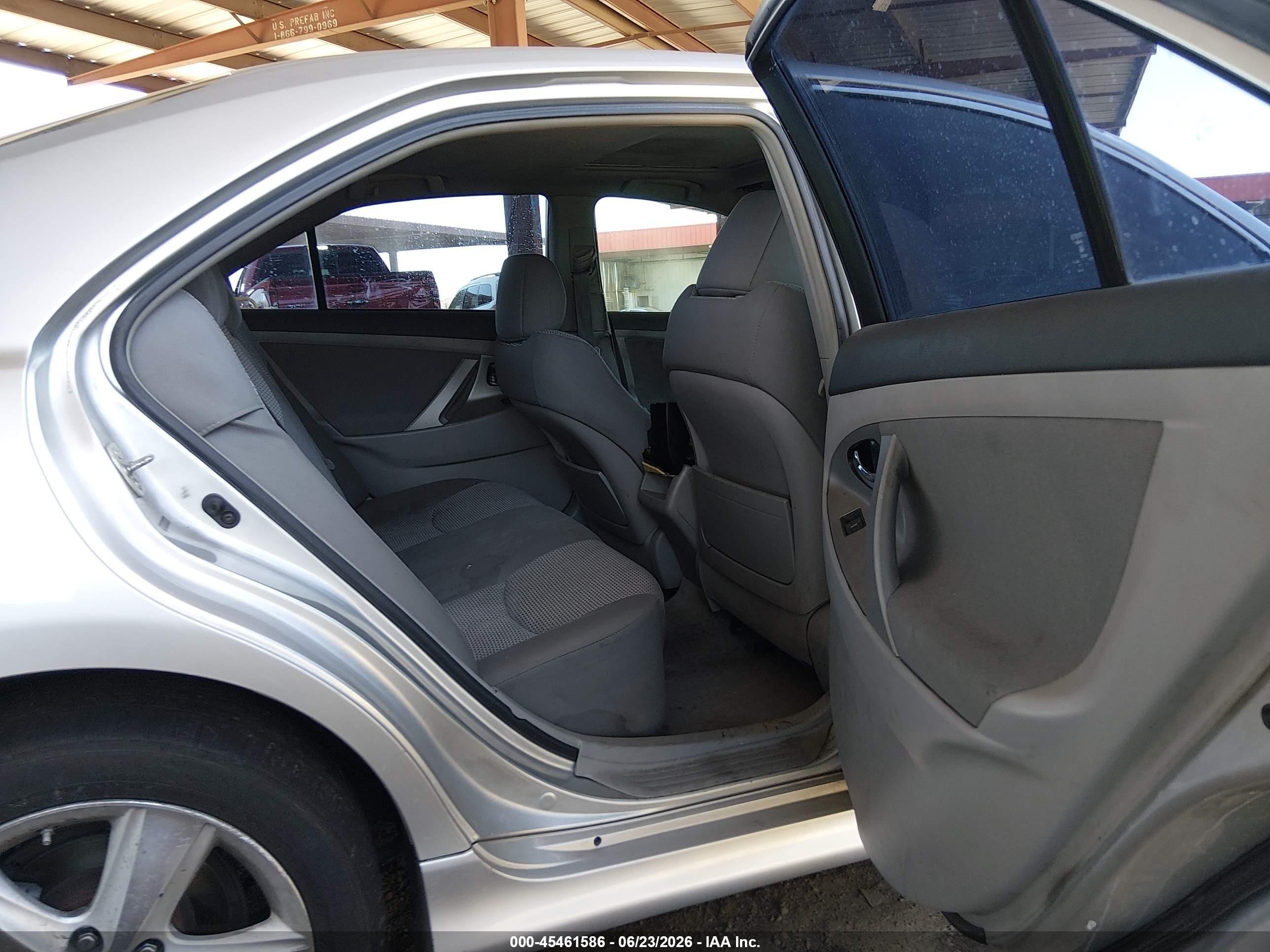 2010 Toyota Camry Se Silver vin: 4T1BF3EK7AU046448