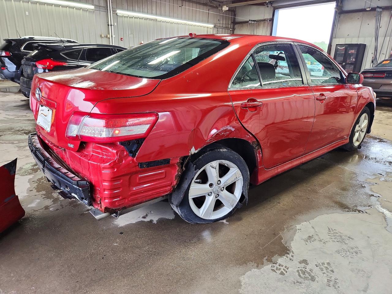 2010 Toyota Camry Se Red vin: 4T1BF3EK7AU051097