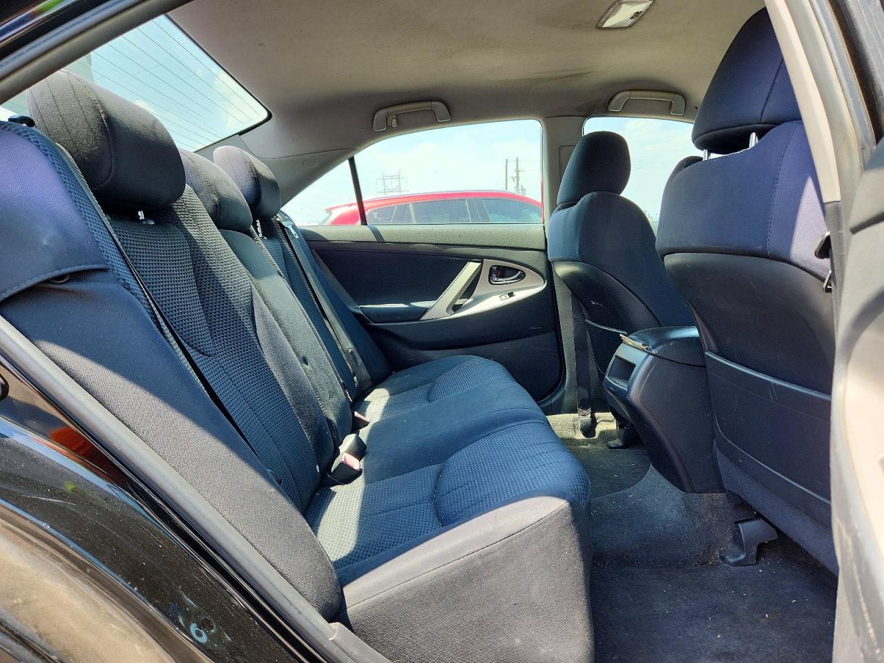 2010 Toyota Camry Base Черный vin: 4T1BF3EK7AU056817