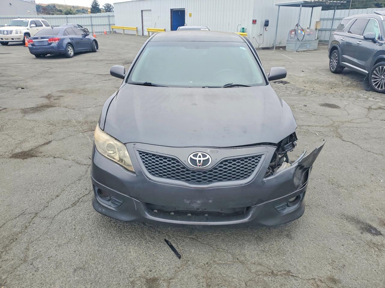 2010 Toyota Camry Se Gray vin: 4T1BF3EK7AU063945