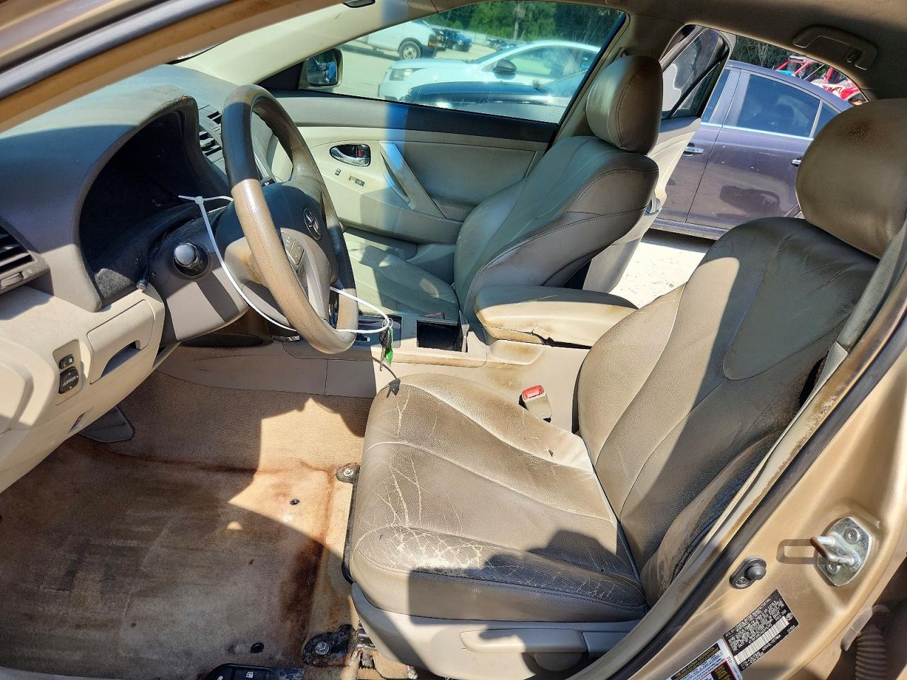 2010 Toyota Camry Base Золотой vin: 4T1BF3EK7AU070765