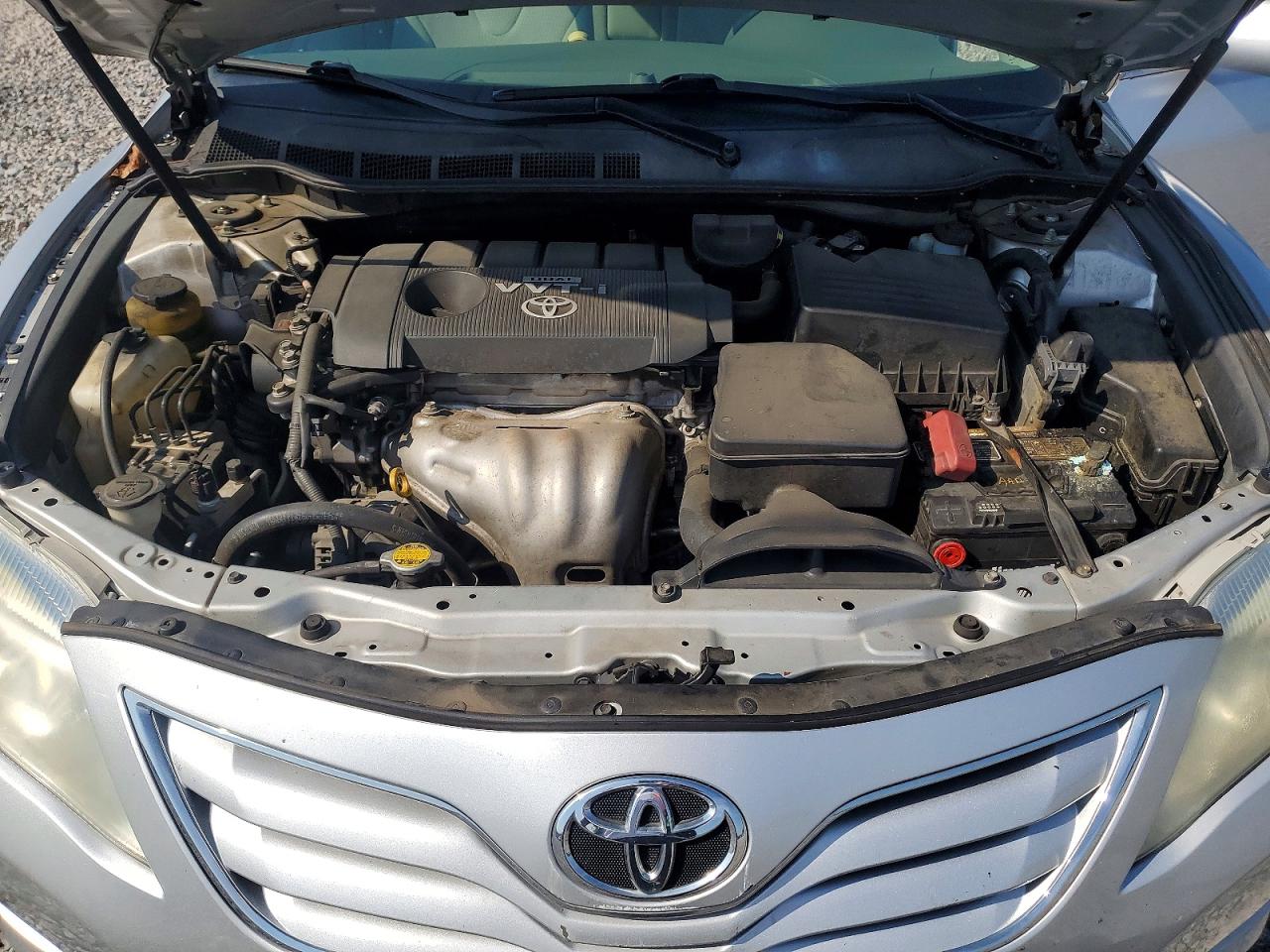 2010 Toyota Camry Base Silver vin: 4T1BF3EK7AU077117