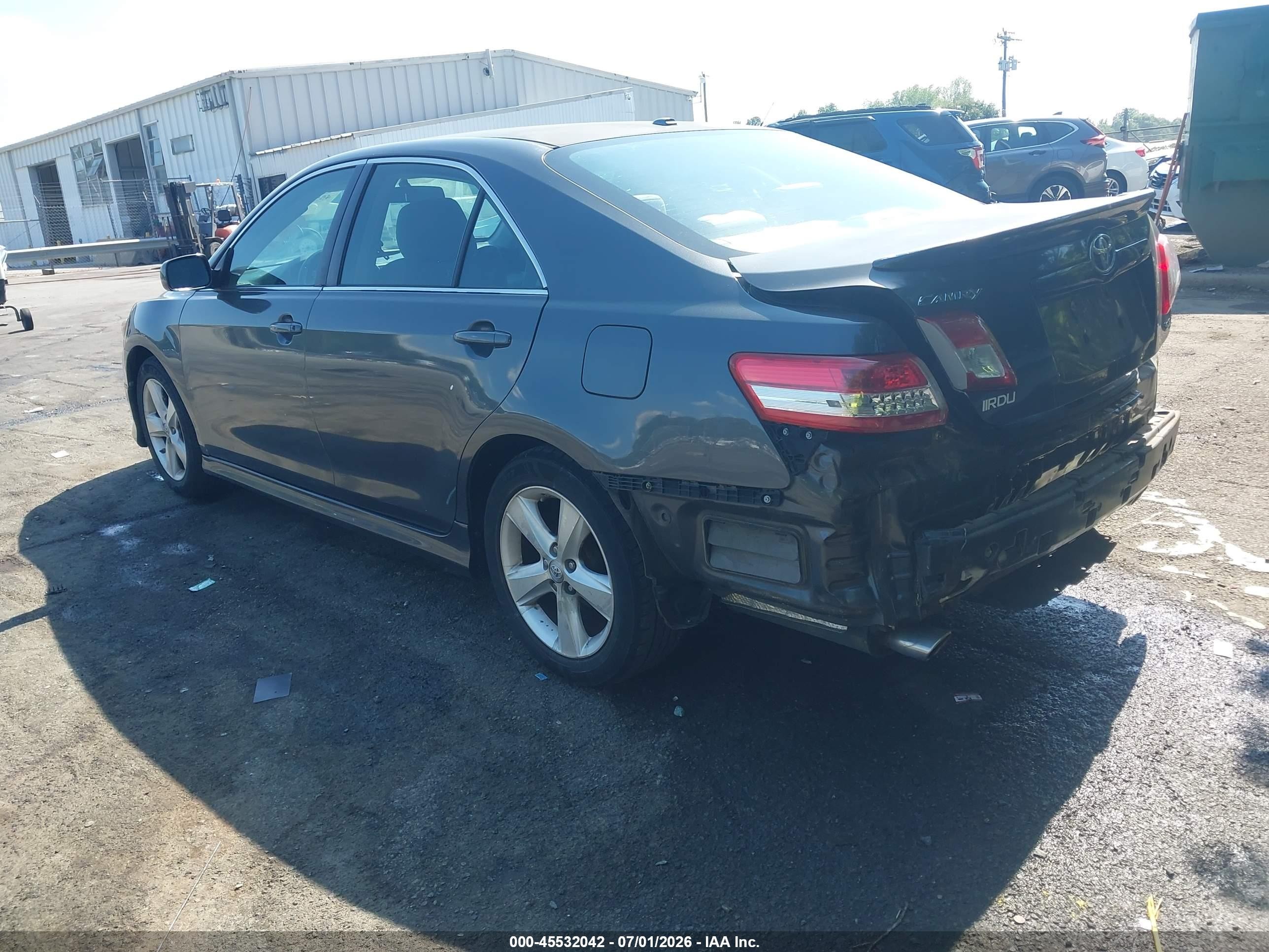 2010 Toyota Camry Se Gray vin: 4T1BF3EK7AU509785