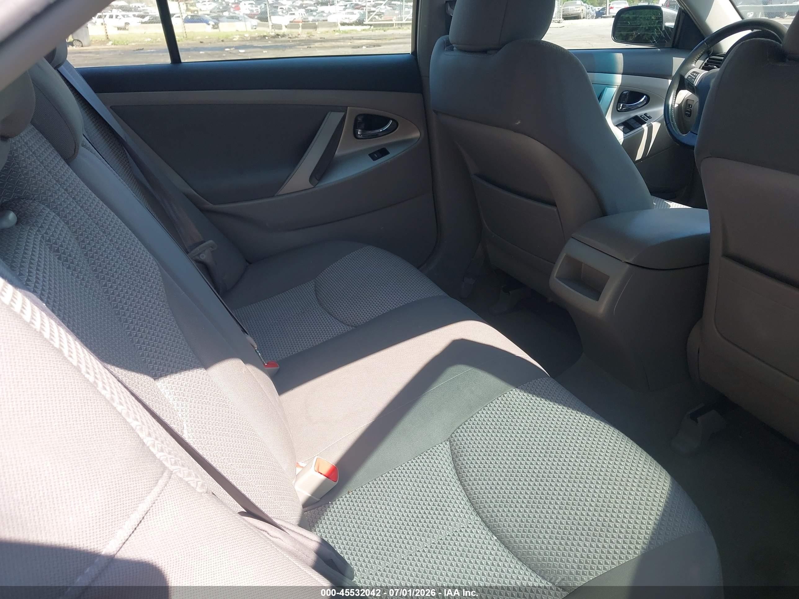 2010 Toyota Camry Se Gray vin: 4T1BF3EK7AU509785