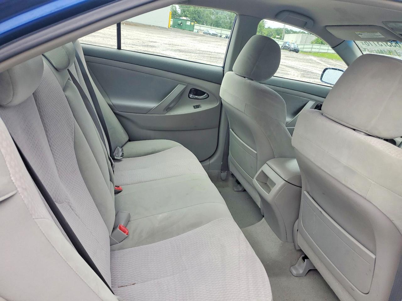 2010 Toyota Camry Le Blue vin: 4T1BF3EK7AU517000