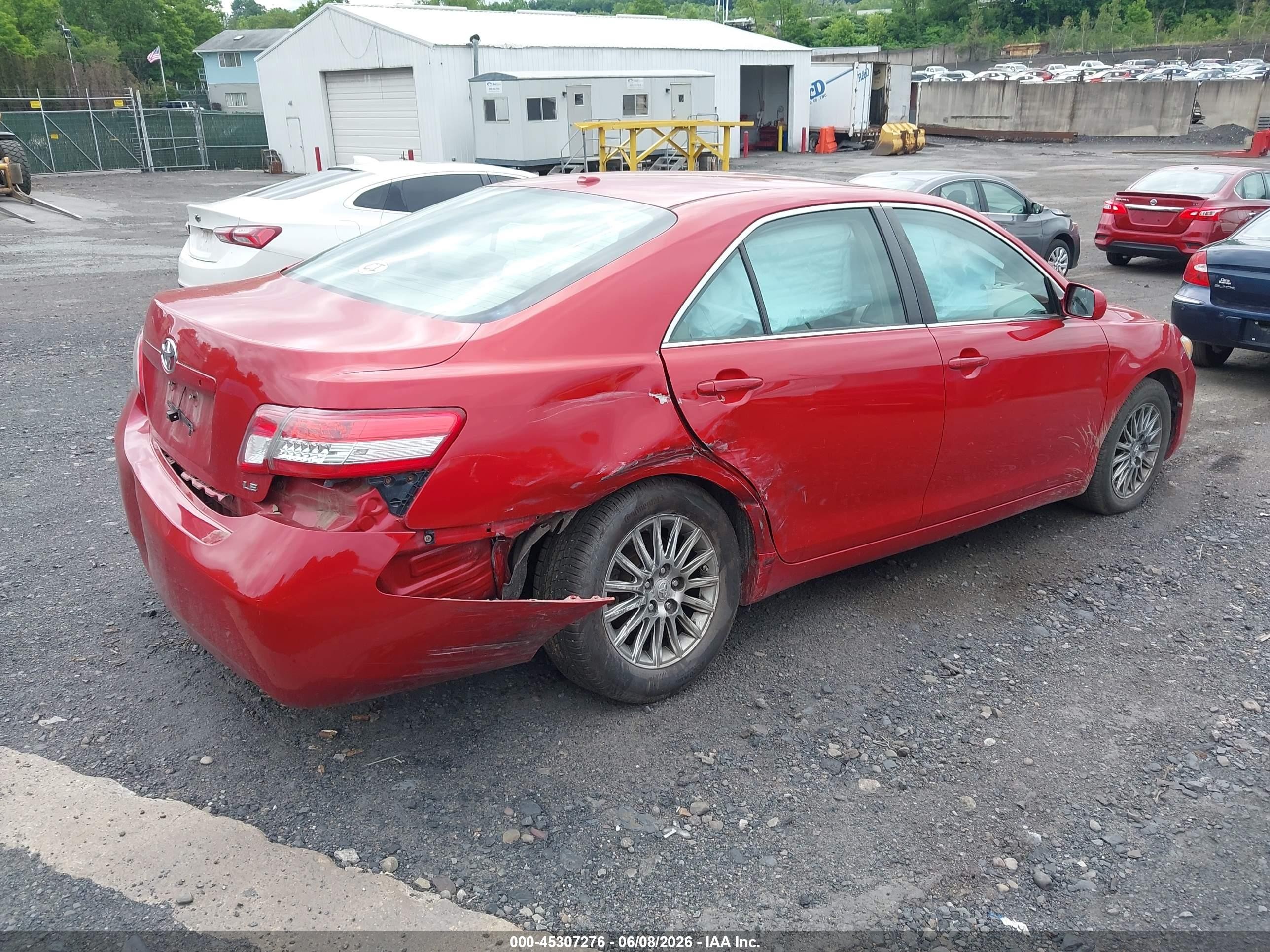 2010 Toyota Camry Le Red vin: 4T1BF3EK7AU520205