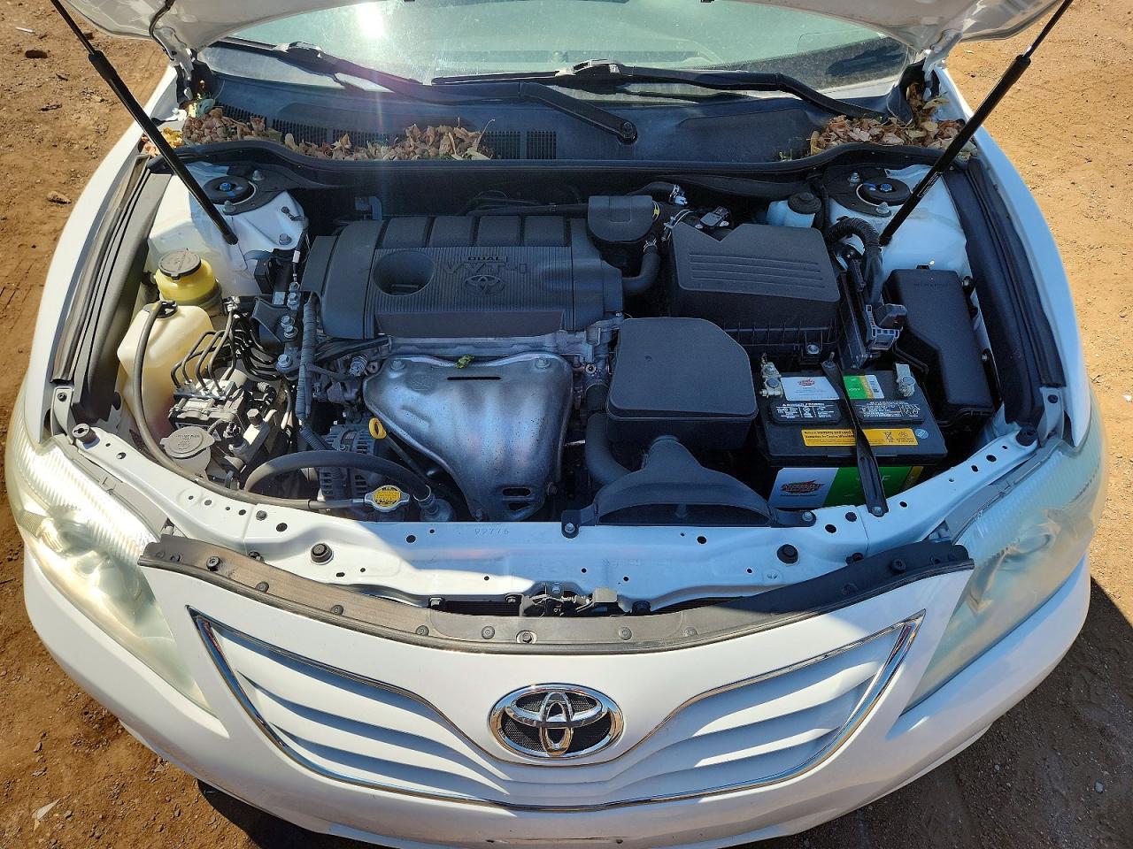 2010 Toyota Camry White vin: 4T1BF3EK7AU570084