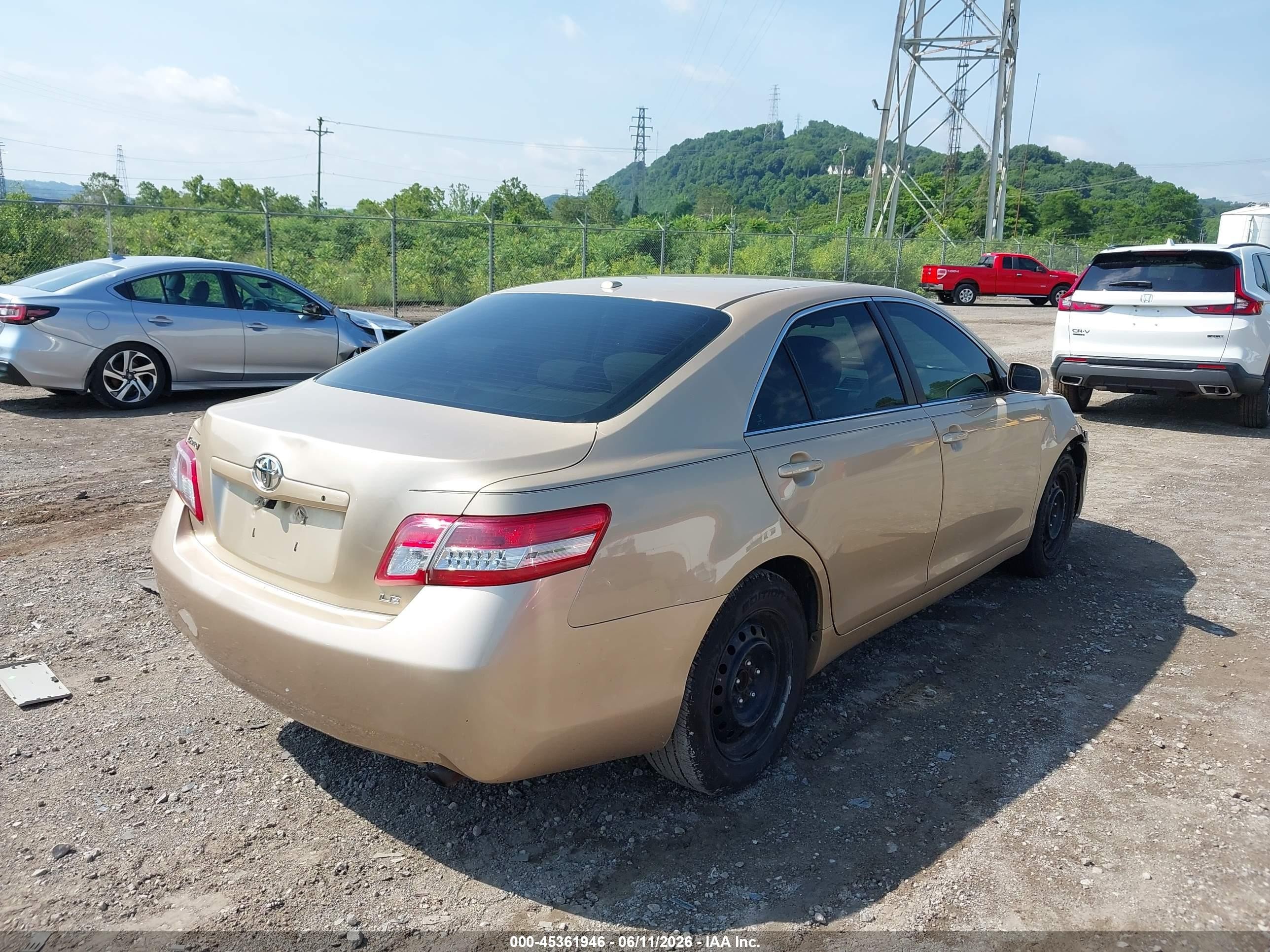 2011 Toyota Camry Le Beige vin: 4T1BF3EK7BU124356