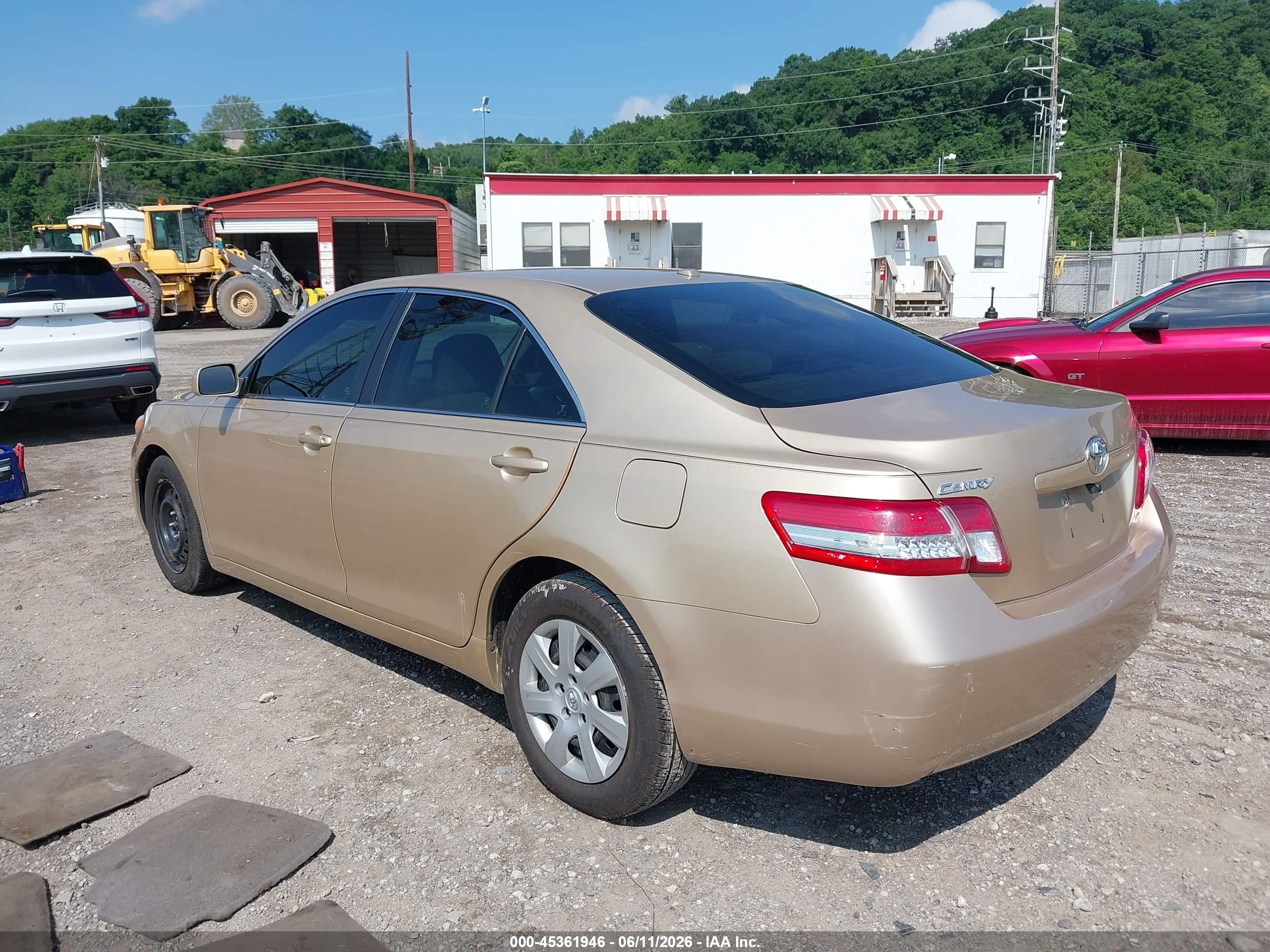 2011 Toyota Camry Le Beige vin: 4T1BF3EK7BU124356