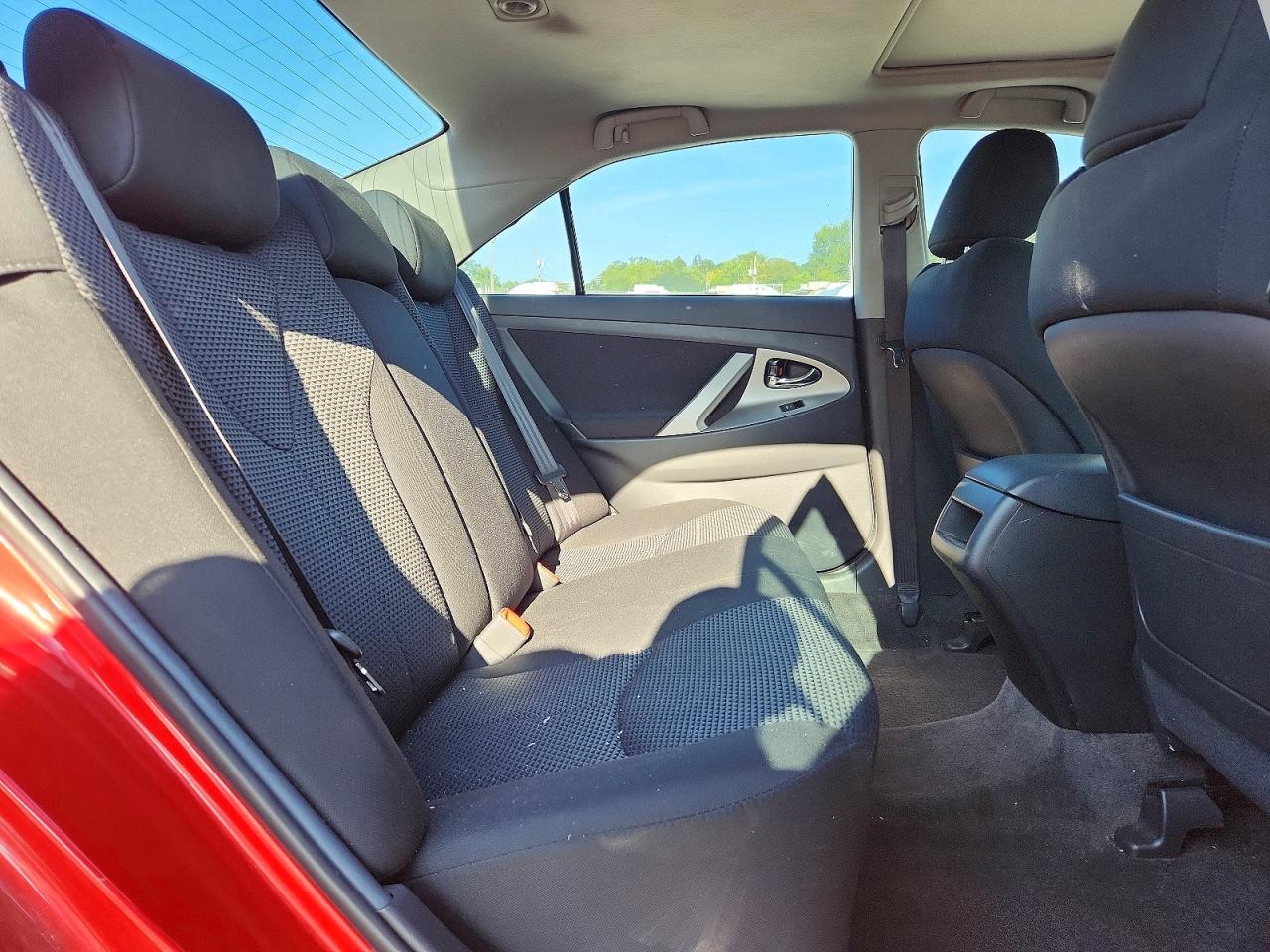 2011 Toyota Camry Se Red vin: 4T1BF3EK7BU150682