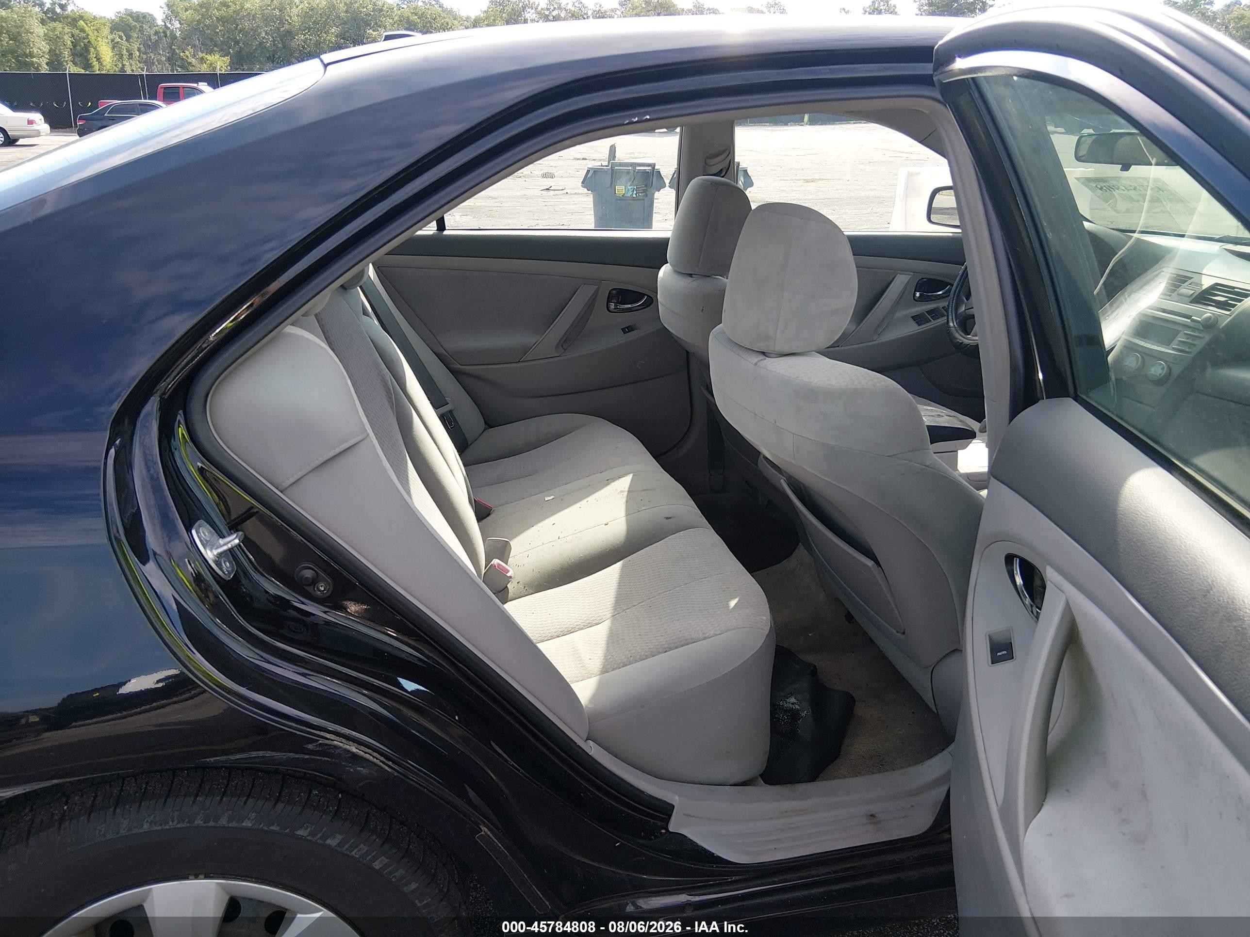 2011 Toyota Camry   Черный vin: 4T1BF3EK7BU154800