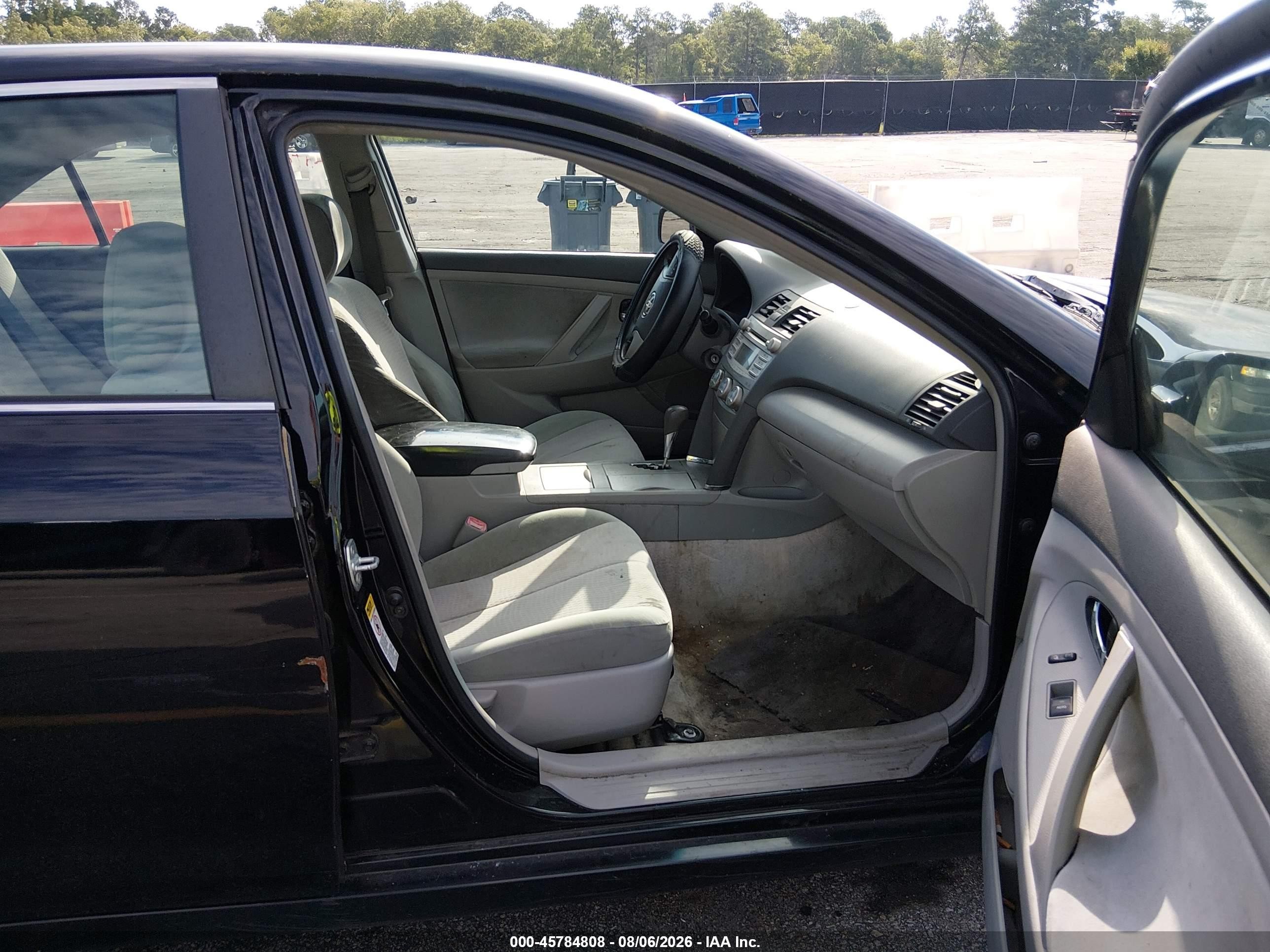 2011 Toyota Camry   Черный vin: 4T1BF3EK7BU154800