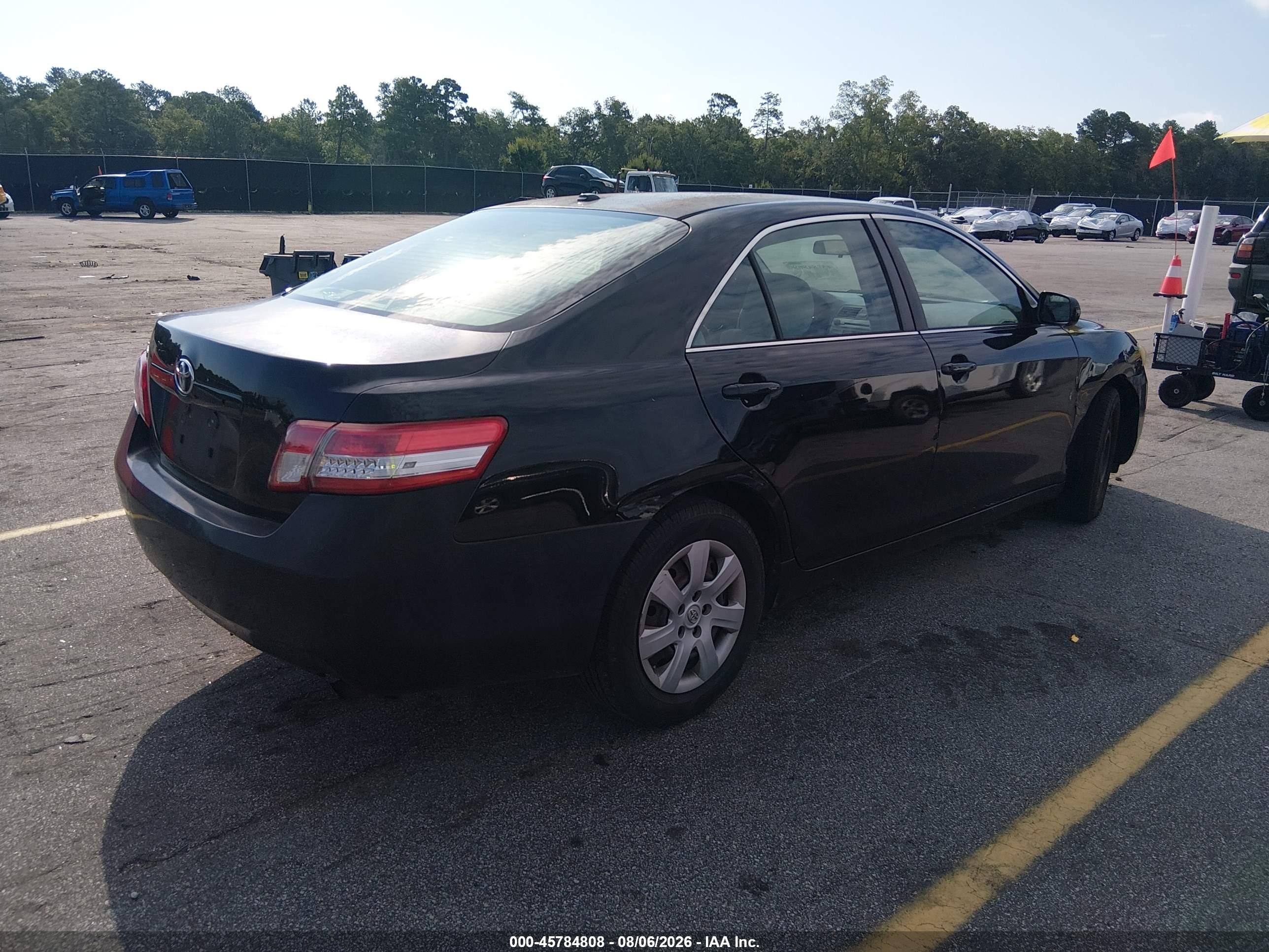 2011 Toyota Camry   Черный vin: 4T1BF3EK7BU154800
