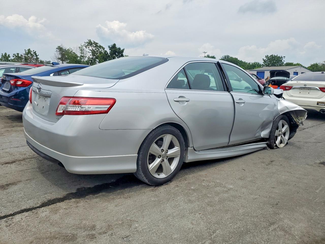 2011 Toyota Camry Se Silver vin: 4T1BF3EK7BU157731
