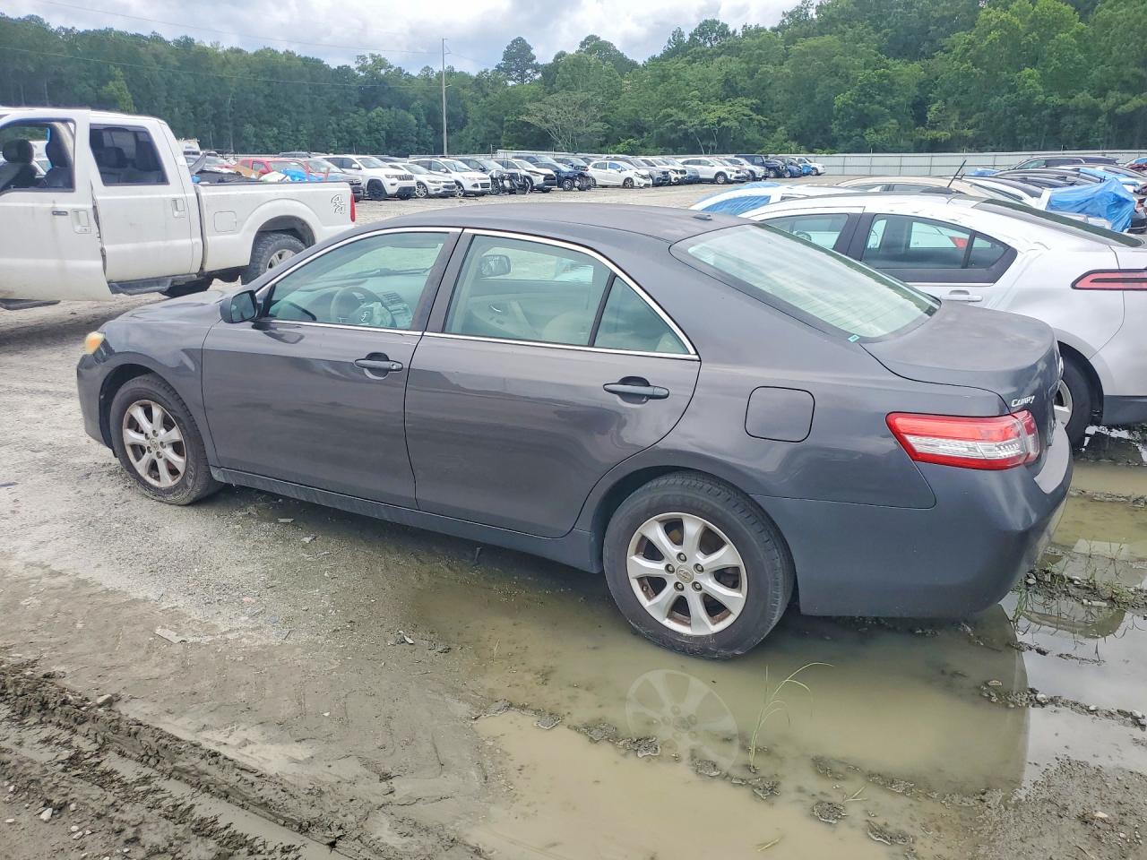 2011 Toyota Camry Le Gray vin: 4T1BF3EK7BU183293