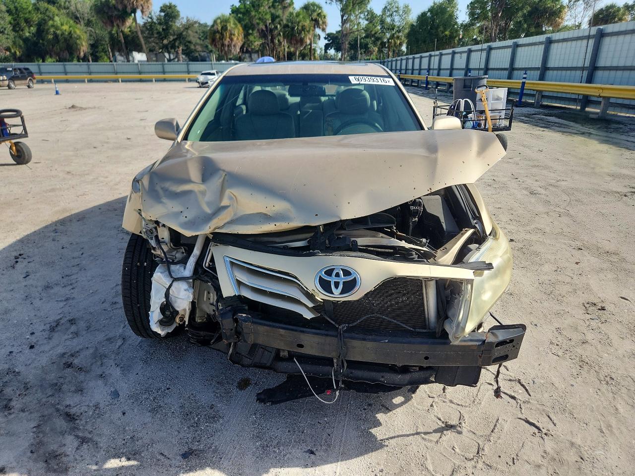 2011 Toyota Camry Xle Золотой vin: 4T1BF3EK7BU202375