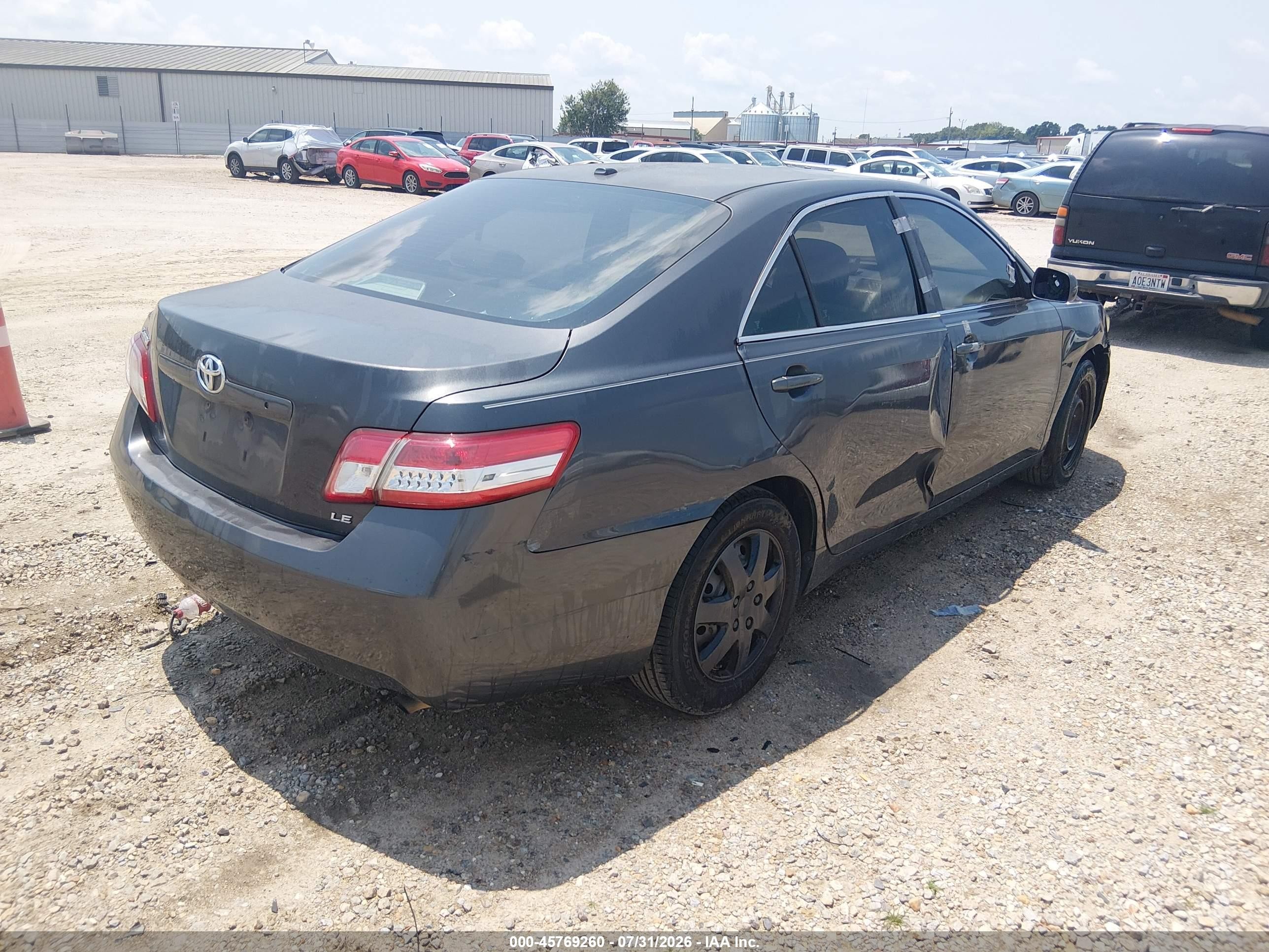 2011 Toyota Camry Le Gray vin: 4T1BF3EK7BU205020