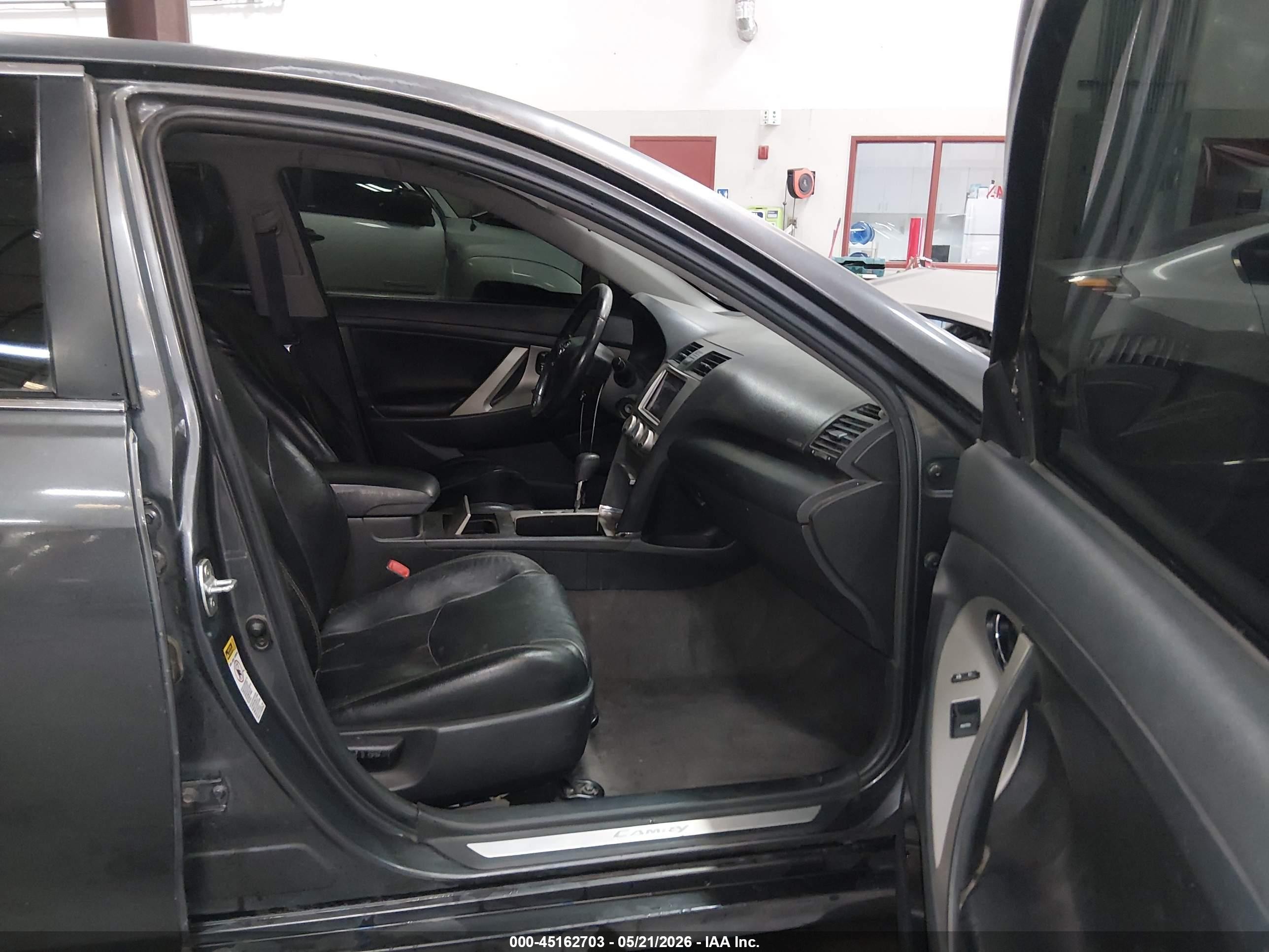 2011 Toyota Camry Se Gray vin: 4T1BF3EK7BU206877