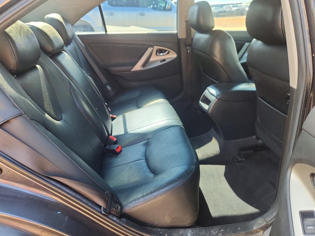 2011 Toyota Camry Se Gray vin: 4T1BF3EK7BU207270
