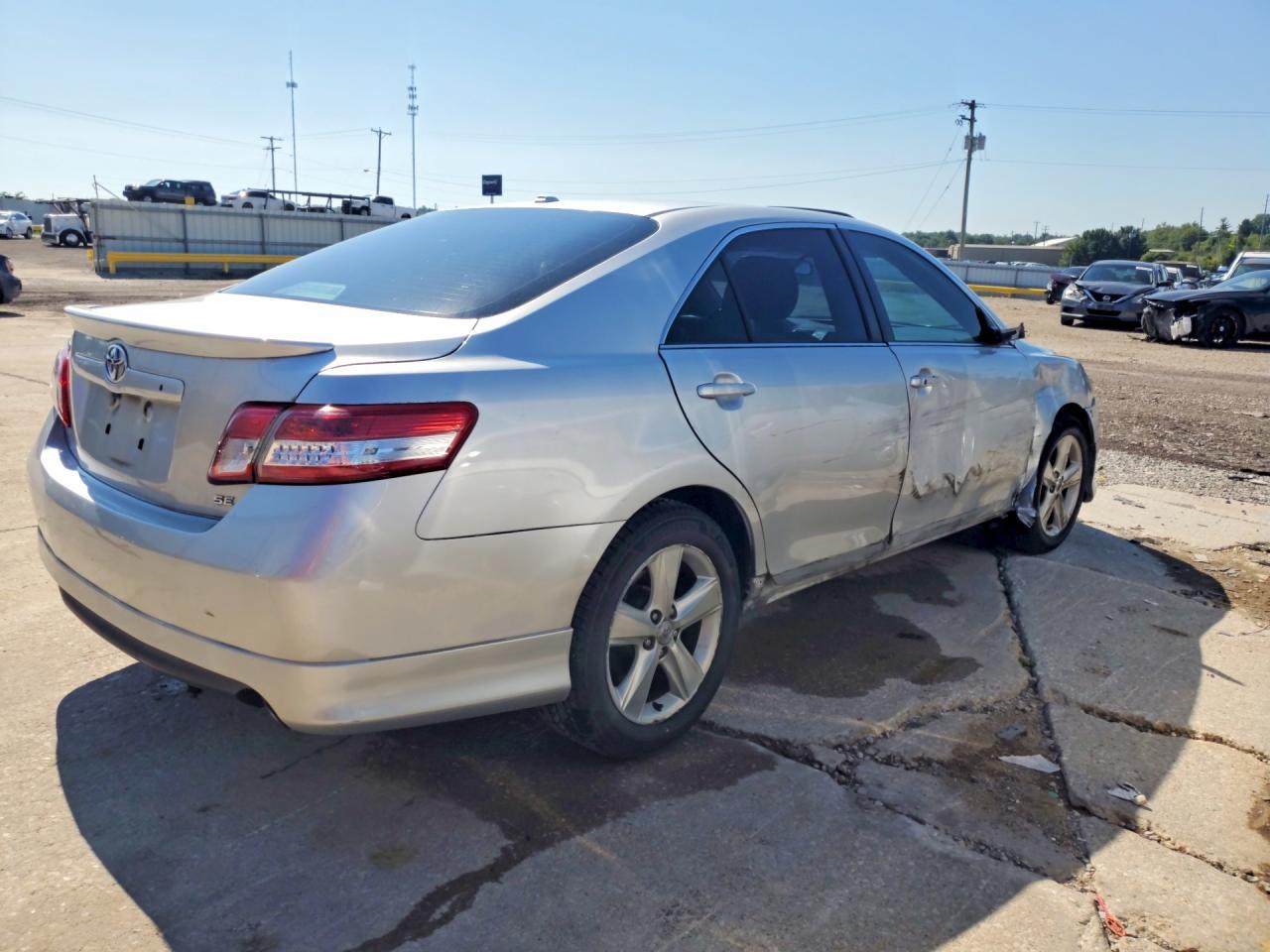2011 Toyota Camry Se Silver vin: 4T1BF3EK7BU222321