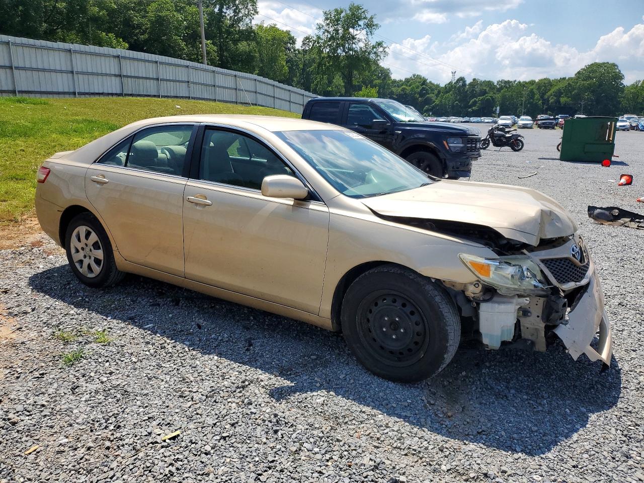 2011 Toyota Camry Base Желто-коричневый vin: 4T1BF3EK7BU222593